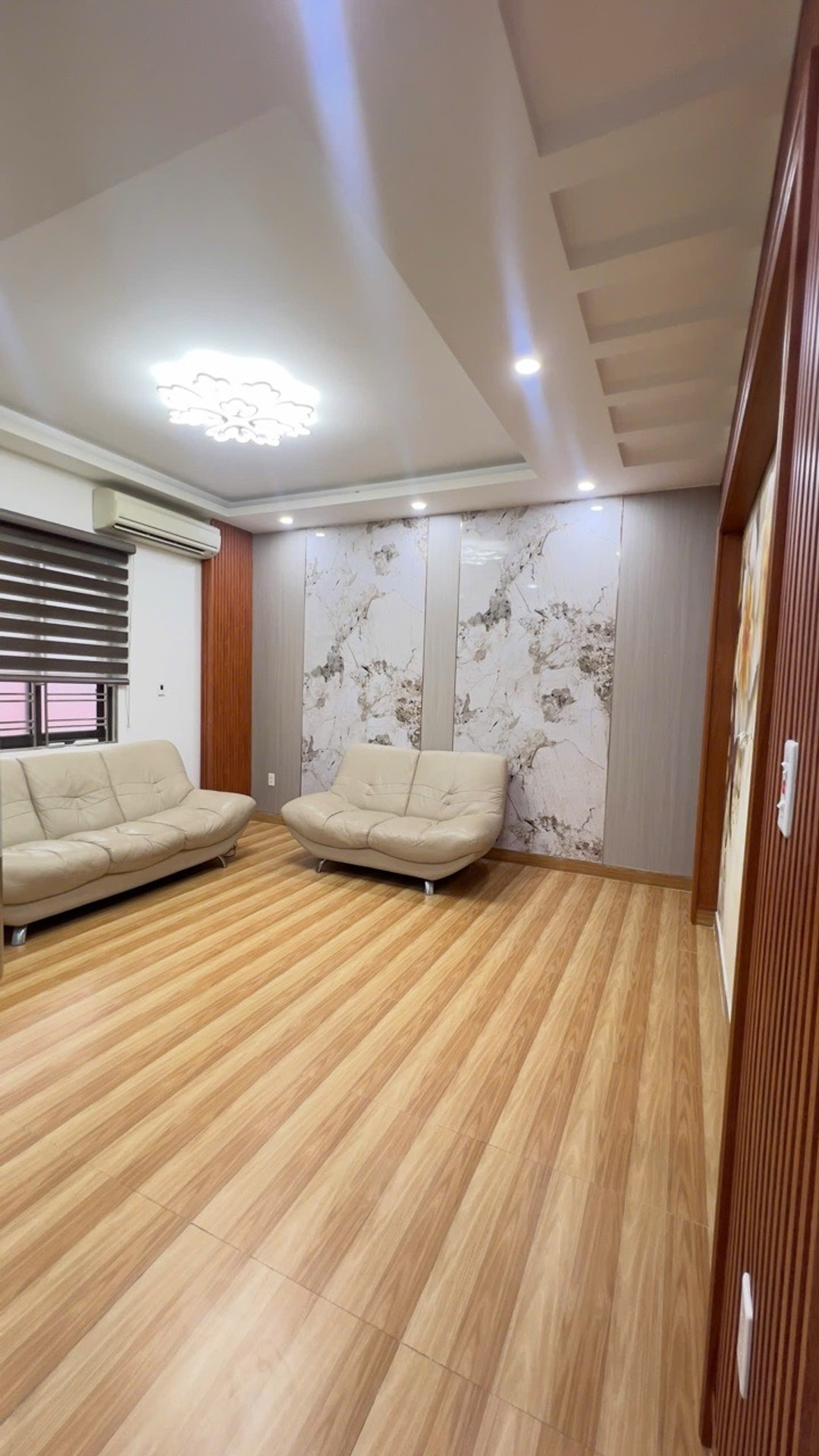 Nhà mặt ngõ rộng ô tô quay đầu tối ưu không gian tại Đằng Hải
