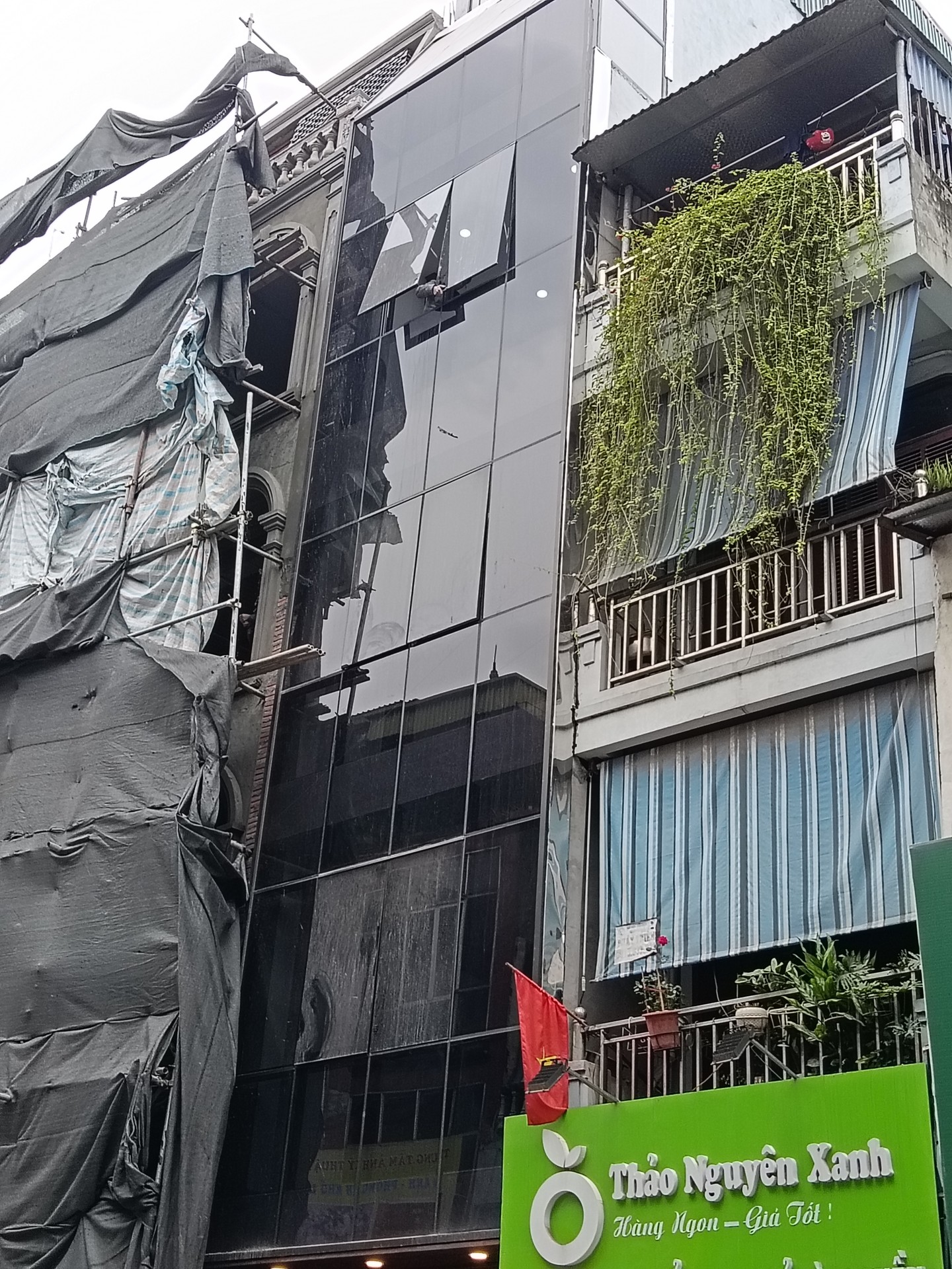 Nhà mặt phố 6 tầng siêu hiếm, có thang máy tại Văn Quán Hà Đông