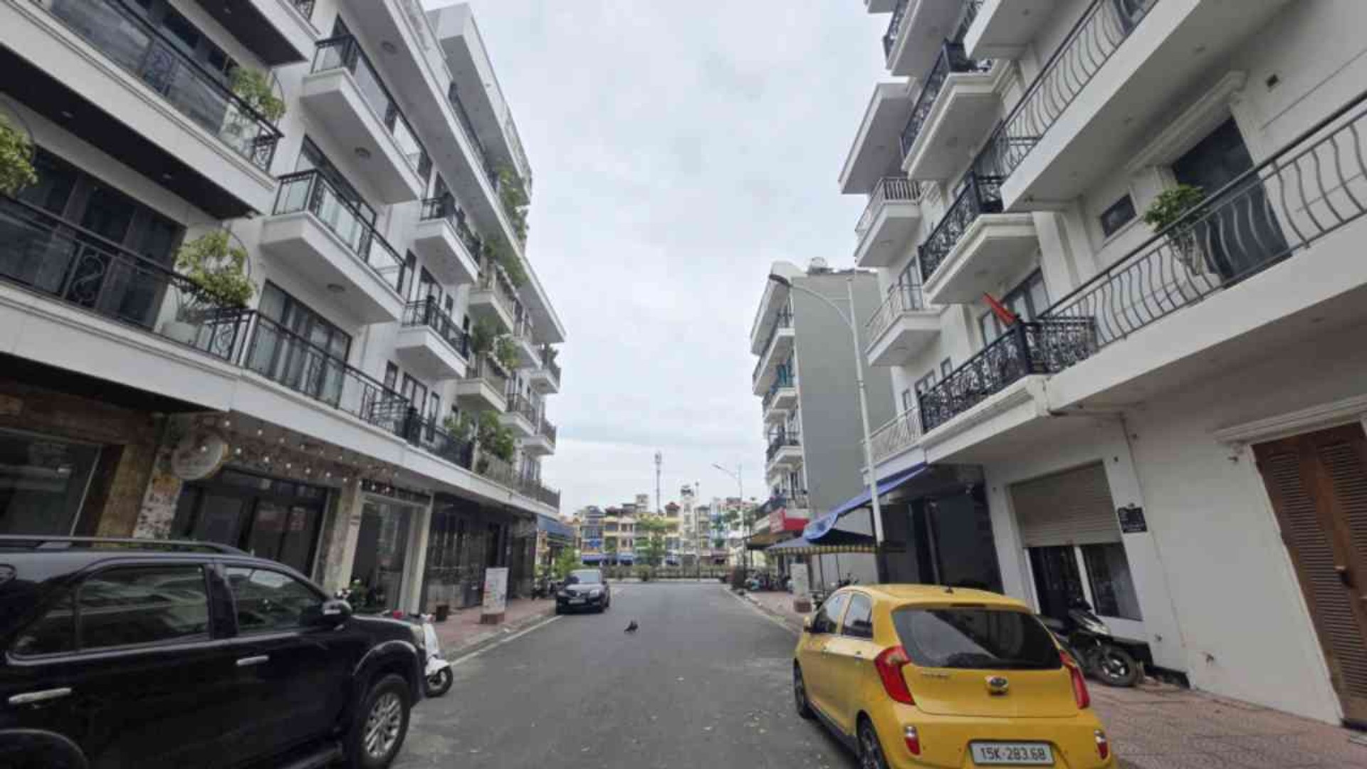 Bán nhà riêng 5 tầng có thang máy tại trung tâm phố đi bộ Thế Lữ, Đông Bắc