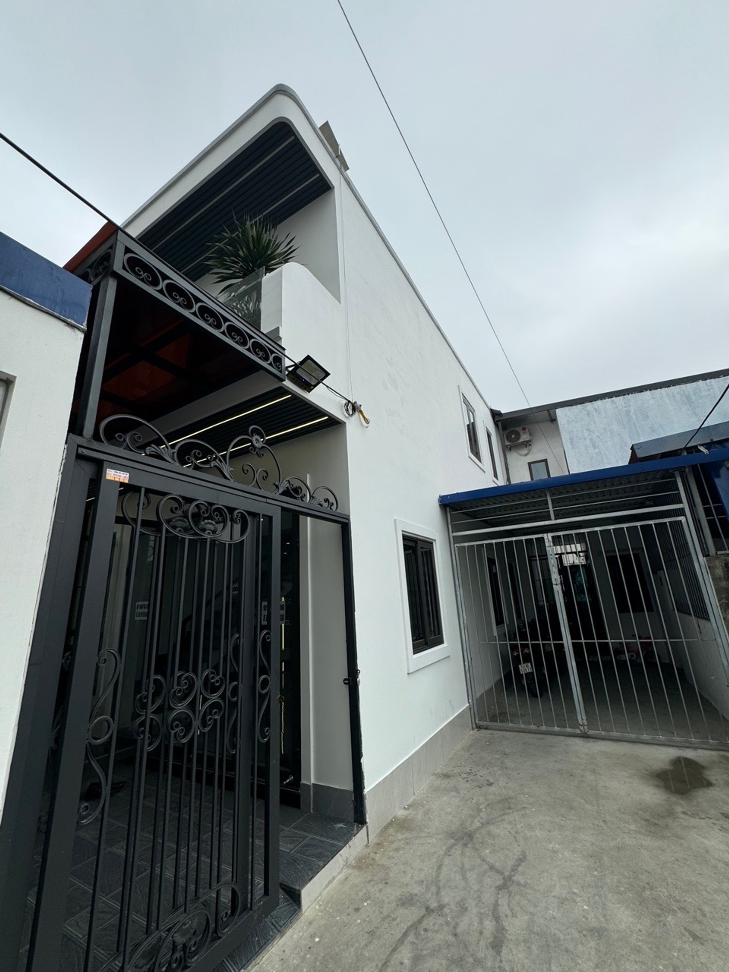 Nhà riêng 2 tầng hiện đại, diện tích rộng rãi tại xã Nam Sơn
