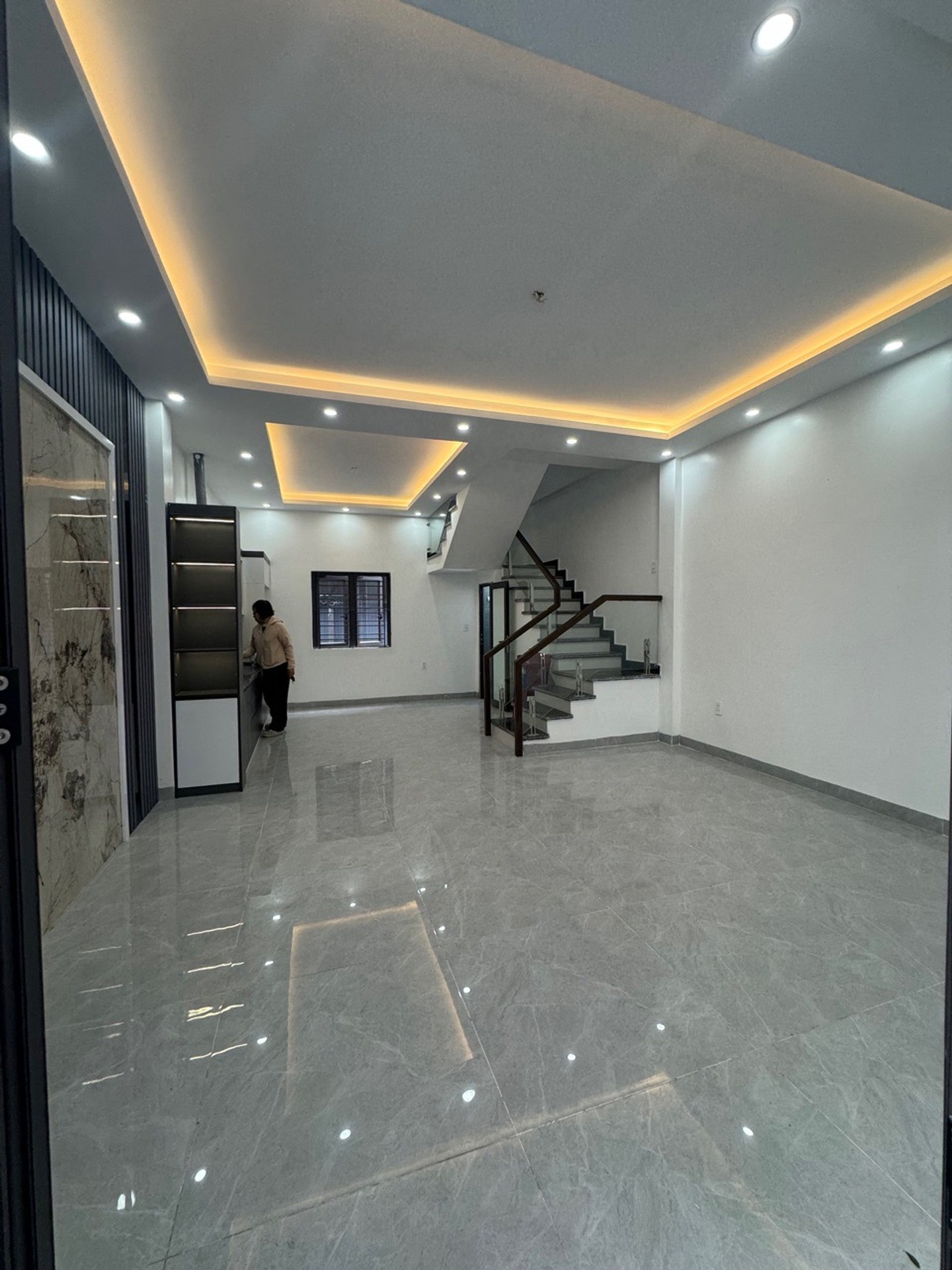 Nhà riêng 3 tầng 2 mặt thoáng tại khu vực Hàng Tổng thuận tiện giao thông