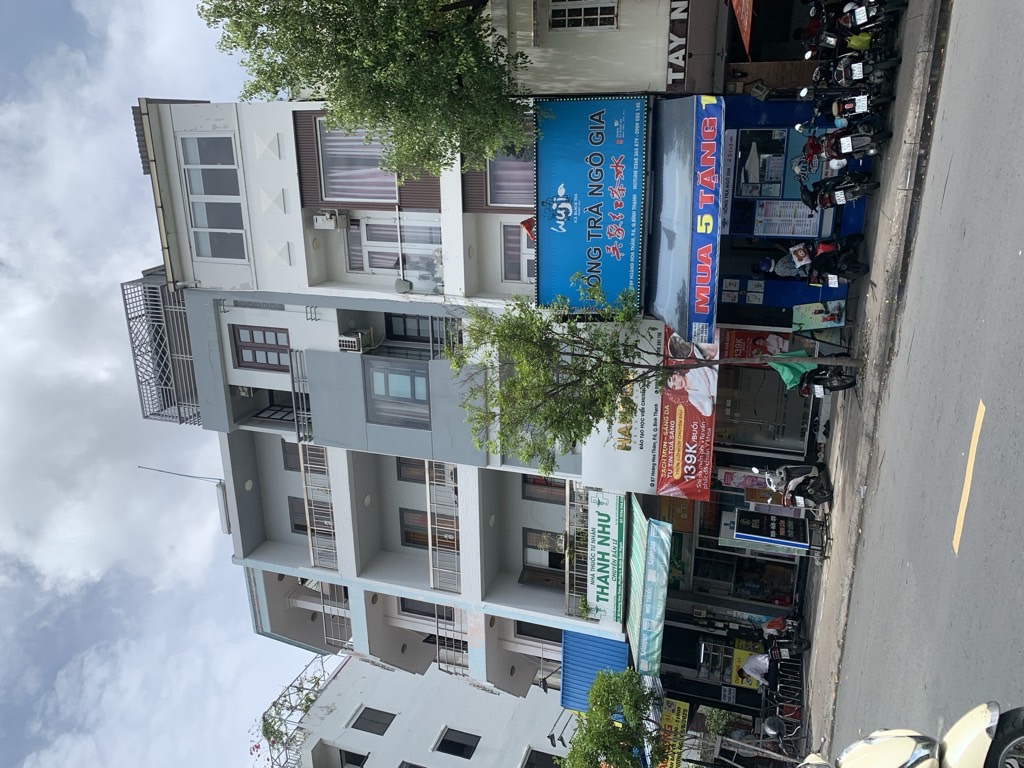 Bán nhà mặt phố Hoàng Hoa Thám Quận Bình Thạnh giá 12 tỷ diện tích 22.6m2 hướng Đông Bắc