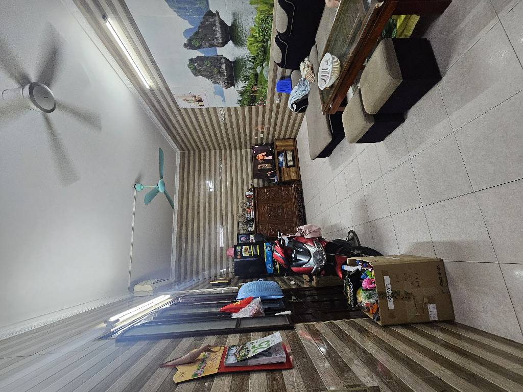 Bán nhà 4 tầng lô góc rộng mặt tiền tại Khương Đình, 48.8m², 7 phòng ngủ