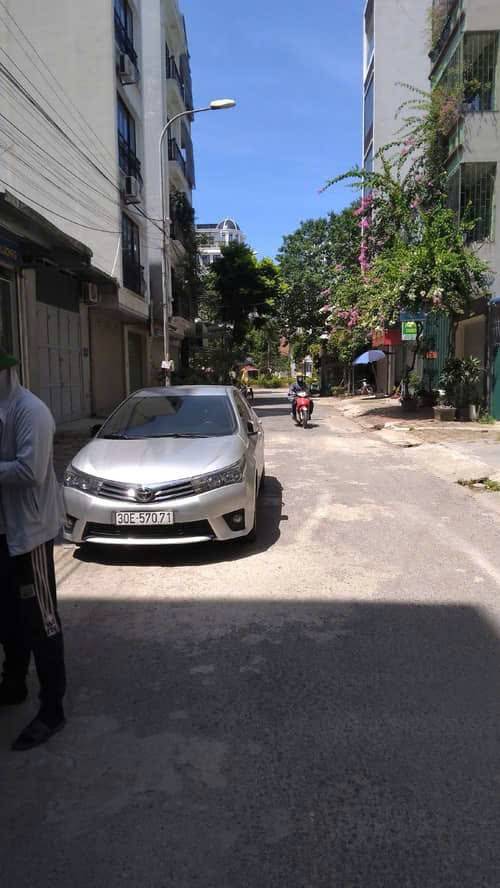 Biệt thự mặt tiền rộng, ô tô đỗ cửa tại Vạn Phúc Hà Đông