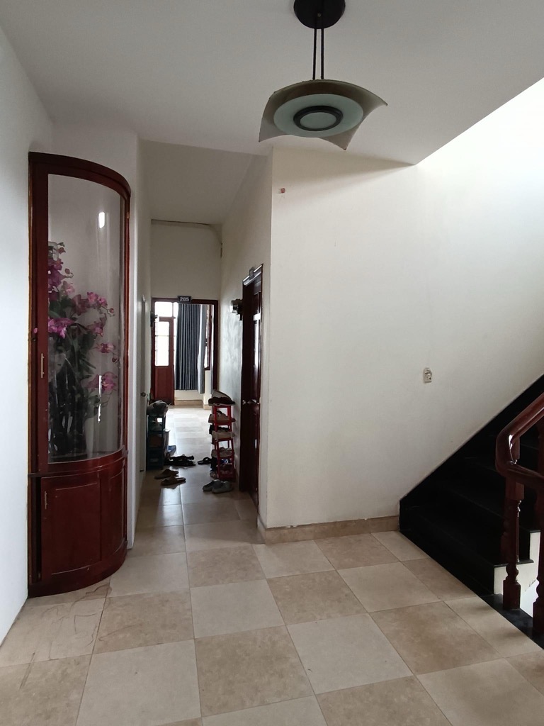 Nhà mặt phố lô góc 3 mặt tiền, diện tích 163m2 tại Quận Tân Phú