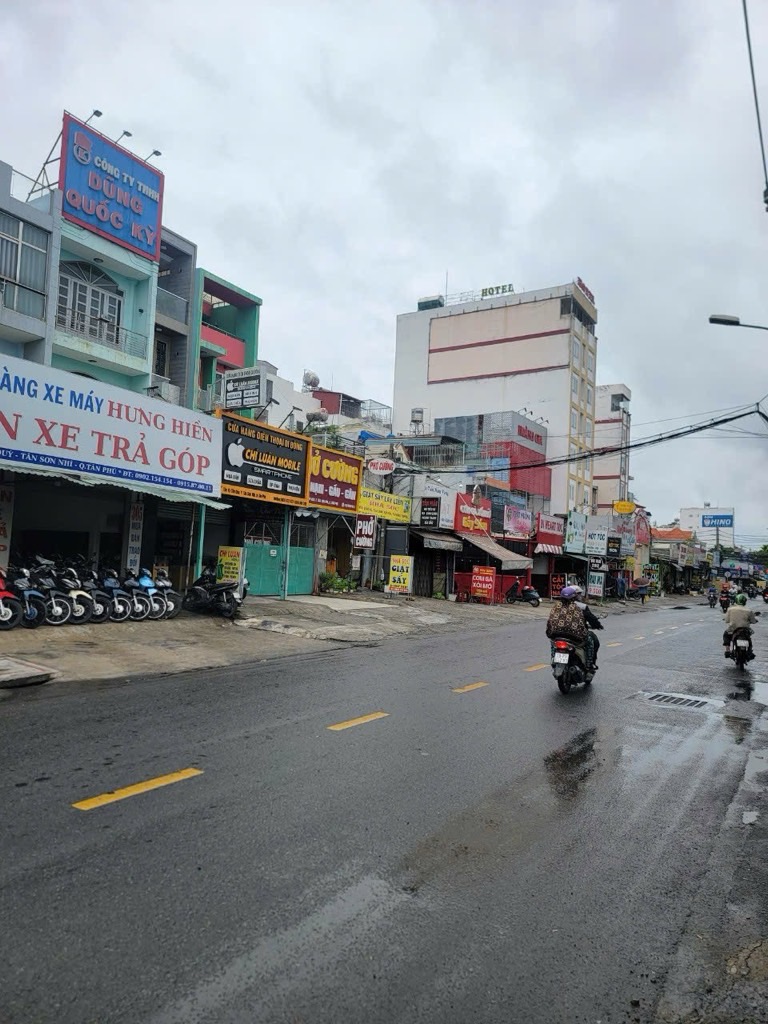 Nhà mặt phố 4 tầng diện tích 115m2 tại quận Tân Phú giá 19 tỷ