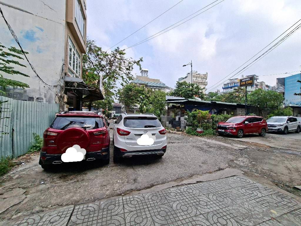 Bán nhà mặt phố 3 tầng, diện tích 117m2 tại Tân Bình, gần sân bay