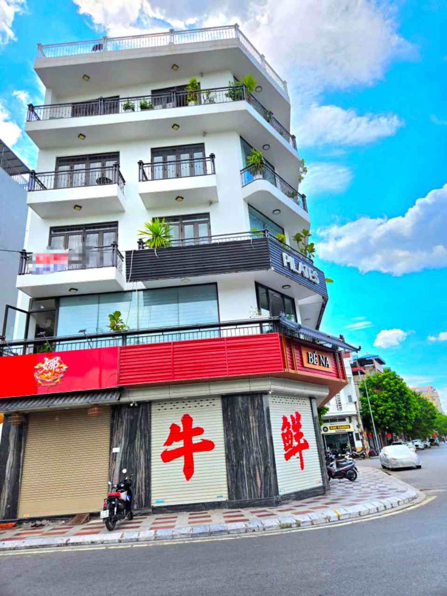 Nhà mặt phố vị trí đắc địa khu Thế Lữ, 5 tầng đầy đủ tiện nghi, hướng Đông Bắc