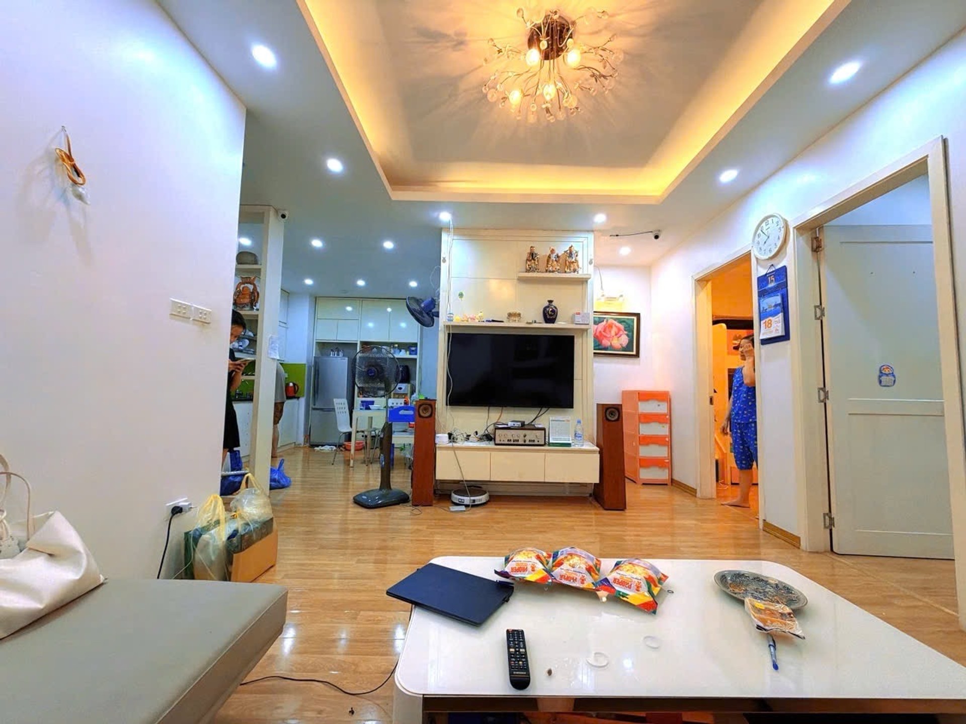 CHUNG CƯ 2 NGỦ RỘNG - LÔ GÓC TRUNG TÂM CẦU GIẤY - TOÀ NHÀ 2 THANG MÁY.