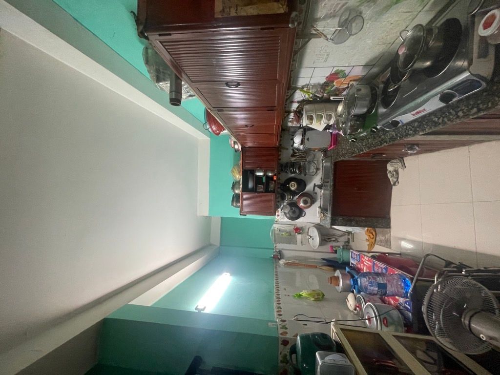 Nhà 3 tầng nở hậu ở trung tâm Quận 10, giá tốt