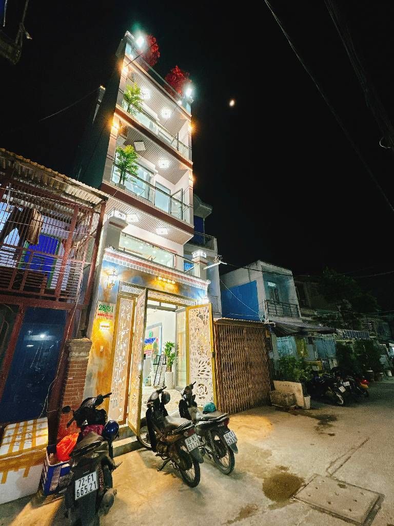 Cơ hội hiếm có sở hữu căn hộ dịch vụ cao cấp tại trung tâm Quận 8