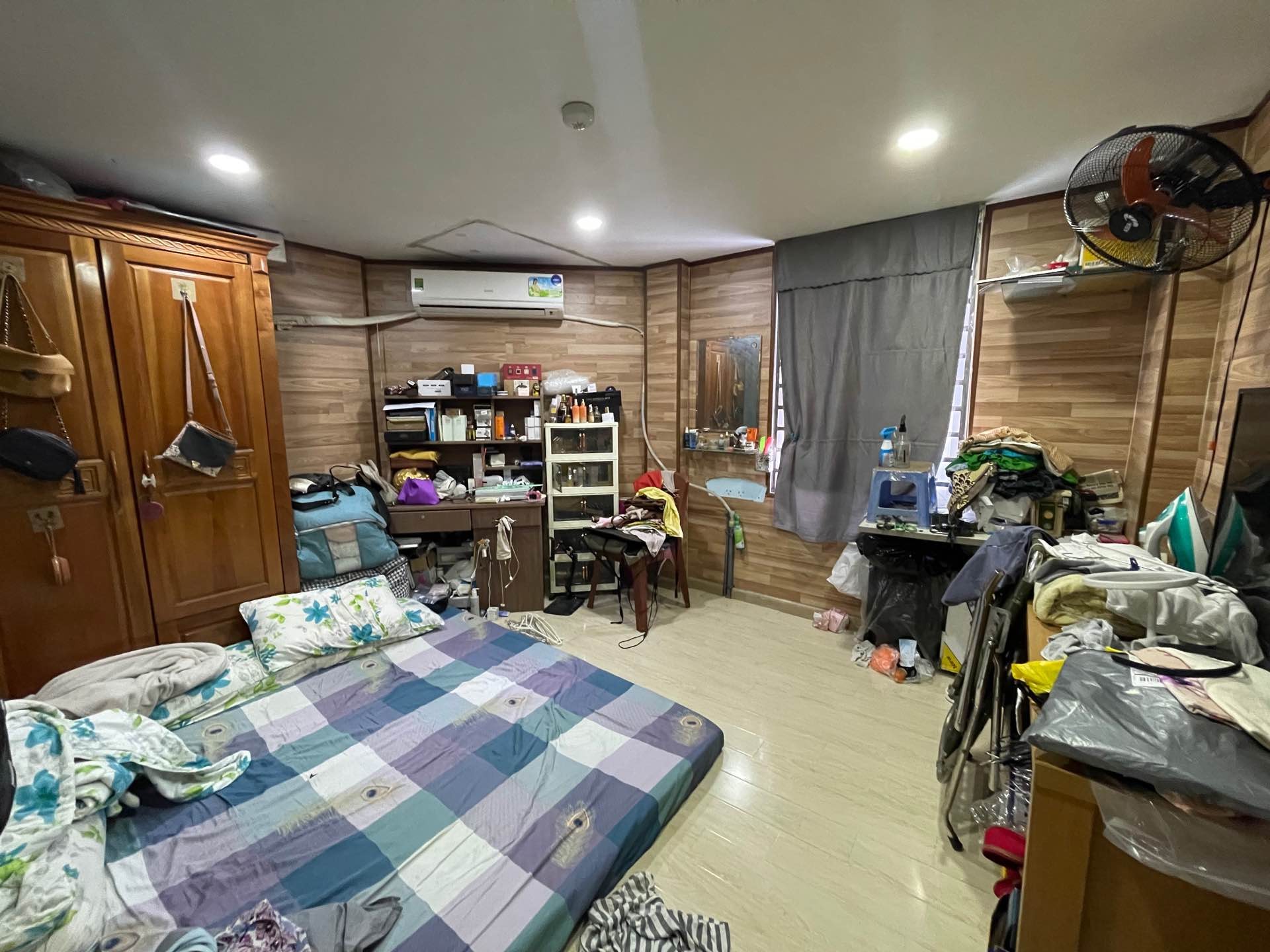 Nhà mặt phố 6 tầng tại Phường Phú Thọ Hòa, diện tích 77m²