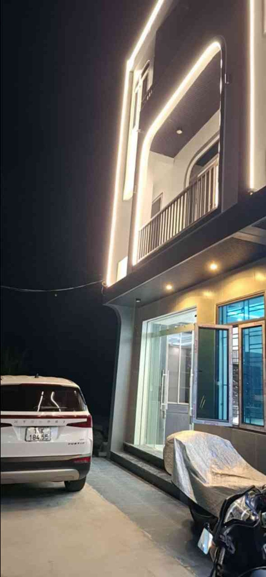 Nhà phố 3 tầng hướng Đông tại Tổ 7 Thị Trấn An Dương - Vị trí lý tưởng tiện nghi đầy đủ