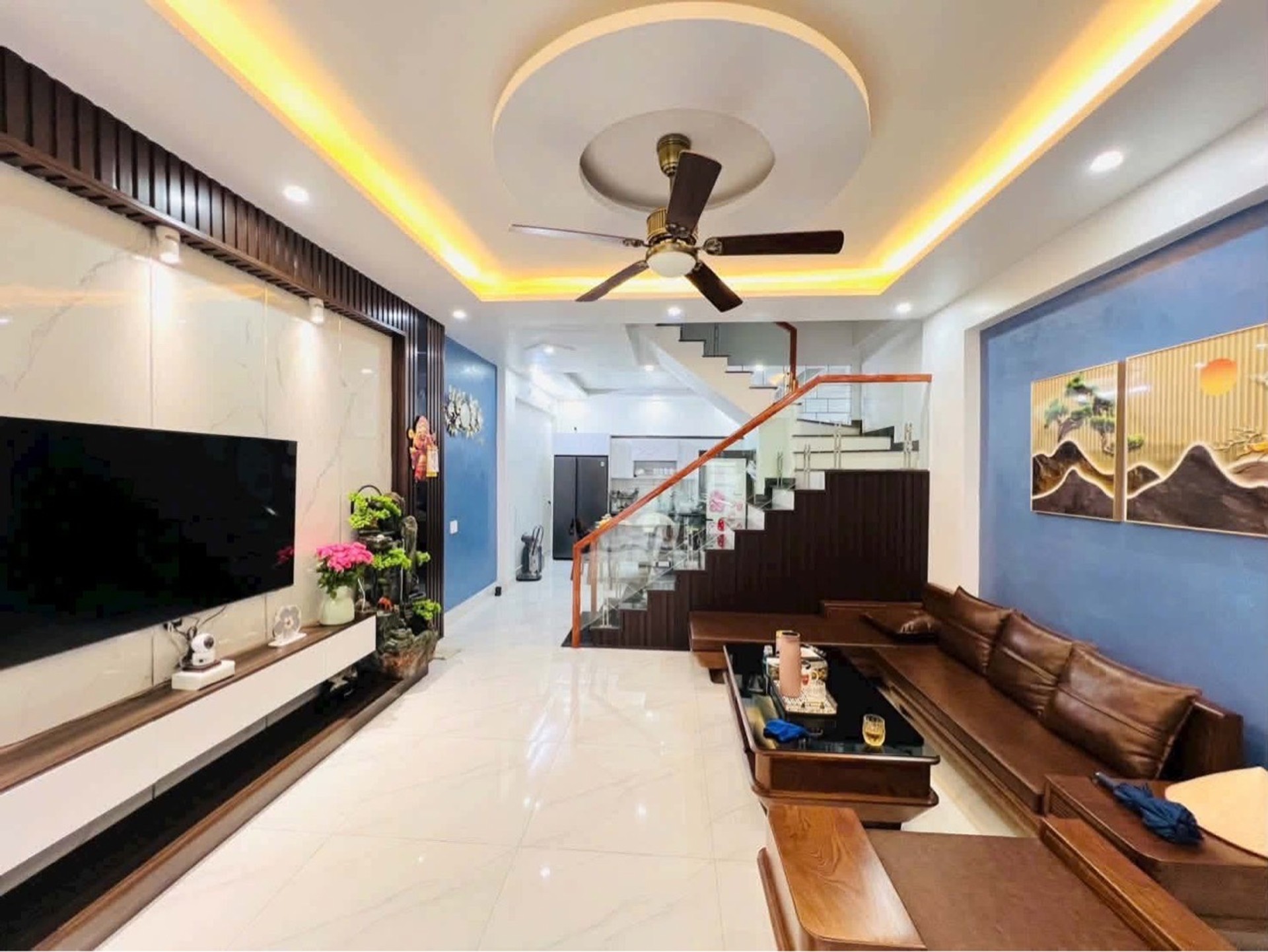 Bán nhà riêng 4 tầng hướng Đông Bắc tại phường Đằng Hải, ngõ rộng 4m, gần trường học