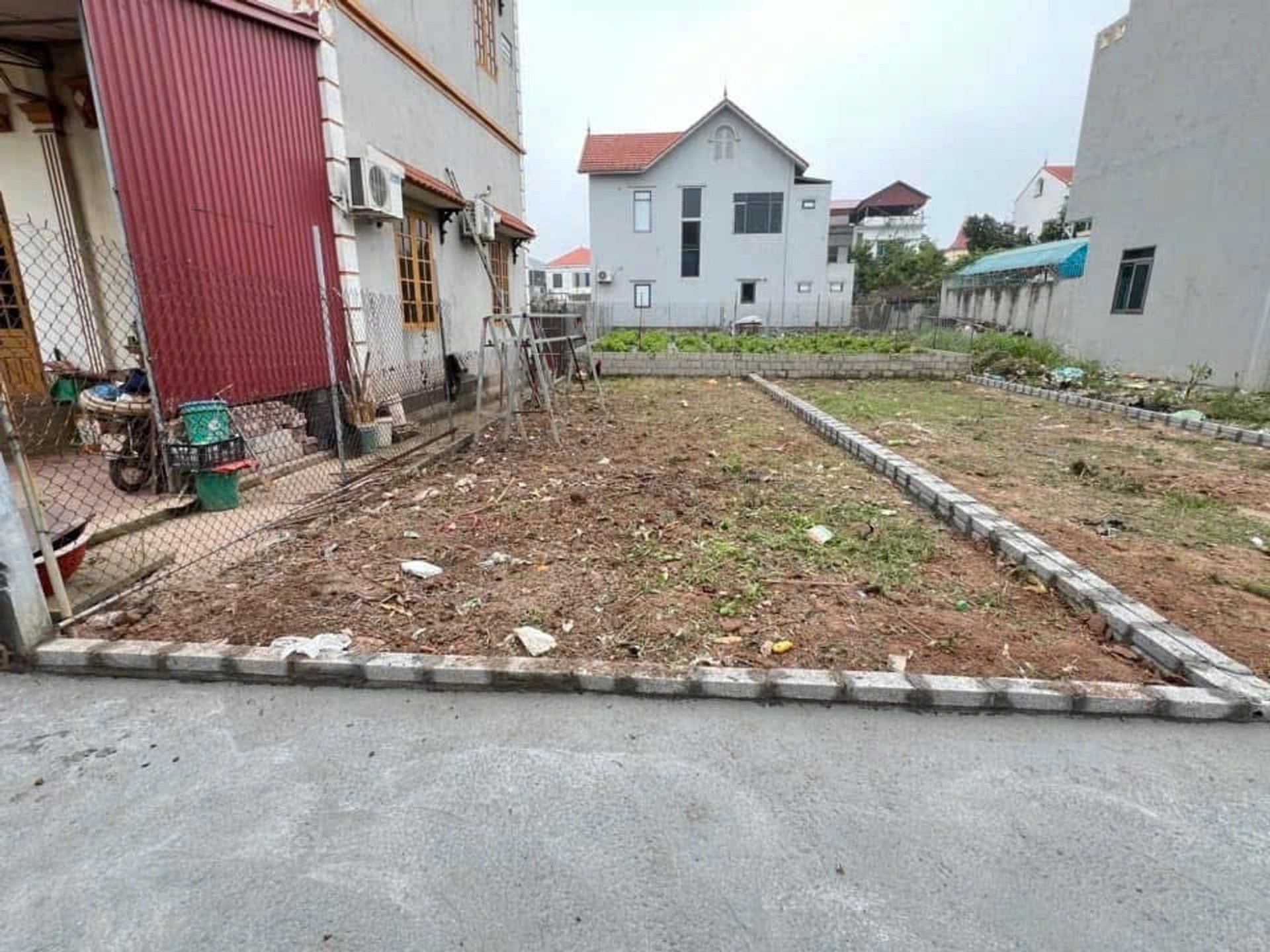 Bán đất tại xã Văn Giang, Hưng Yên, mặt tiền rộng, ô tô đỗ ngủ trong đất. Chỉ hơn 2 tỷ