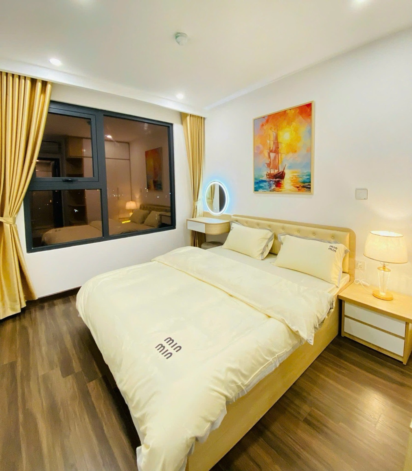 Căn hộ 2 phòng ngủ sang trọng tại tòa Lotus, vị trí đắc địa trên đại lộ Võ Nguyên Giáp