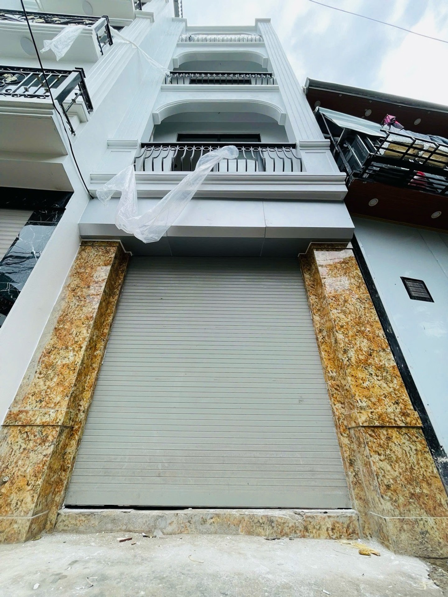 Nhà 4 Tầng Thang Máy Trung Tâm Hà Đông - View Thoáng, Ở Là Có Lộc