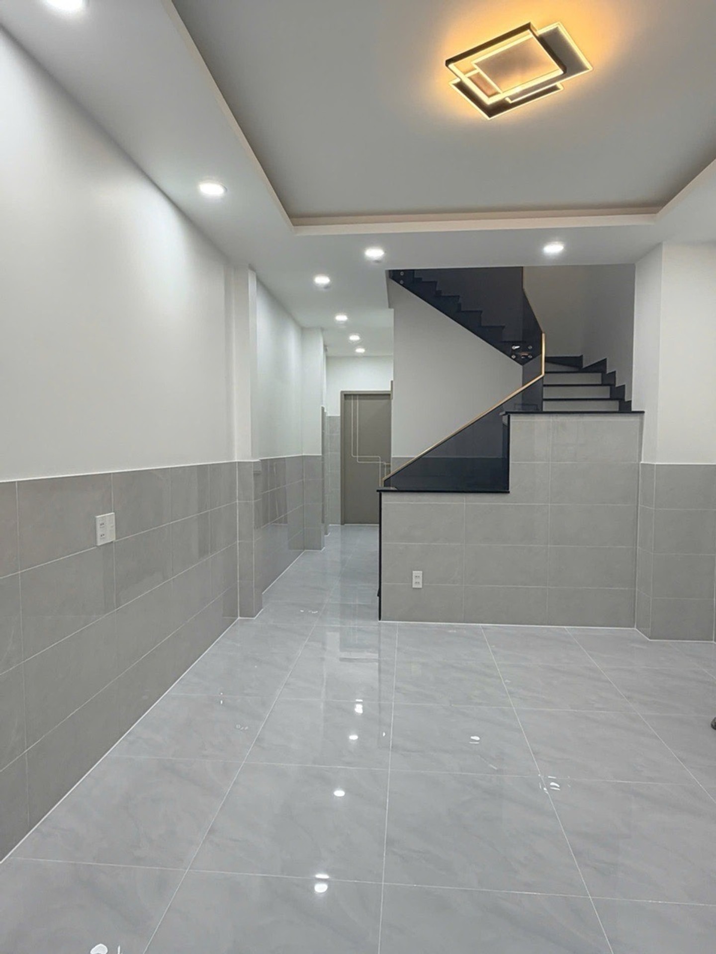 Cơ hội hiếm có sở hữu nhà 2 tầng vuông vức tại Bình Thạnh chỉ 6,65 tỷ
