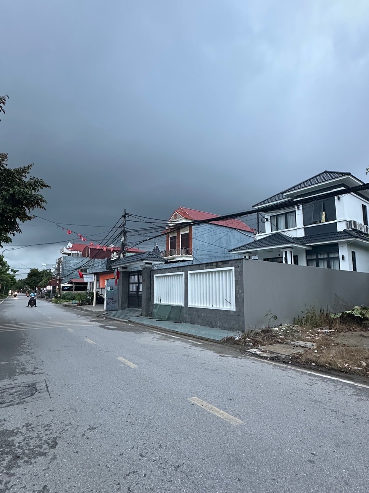 Đất Mặt Đường Thành Tô 198m² Vị Trí Trung Tâm Kinh Doanh Sầm Uất
