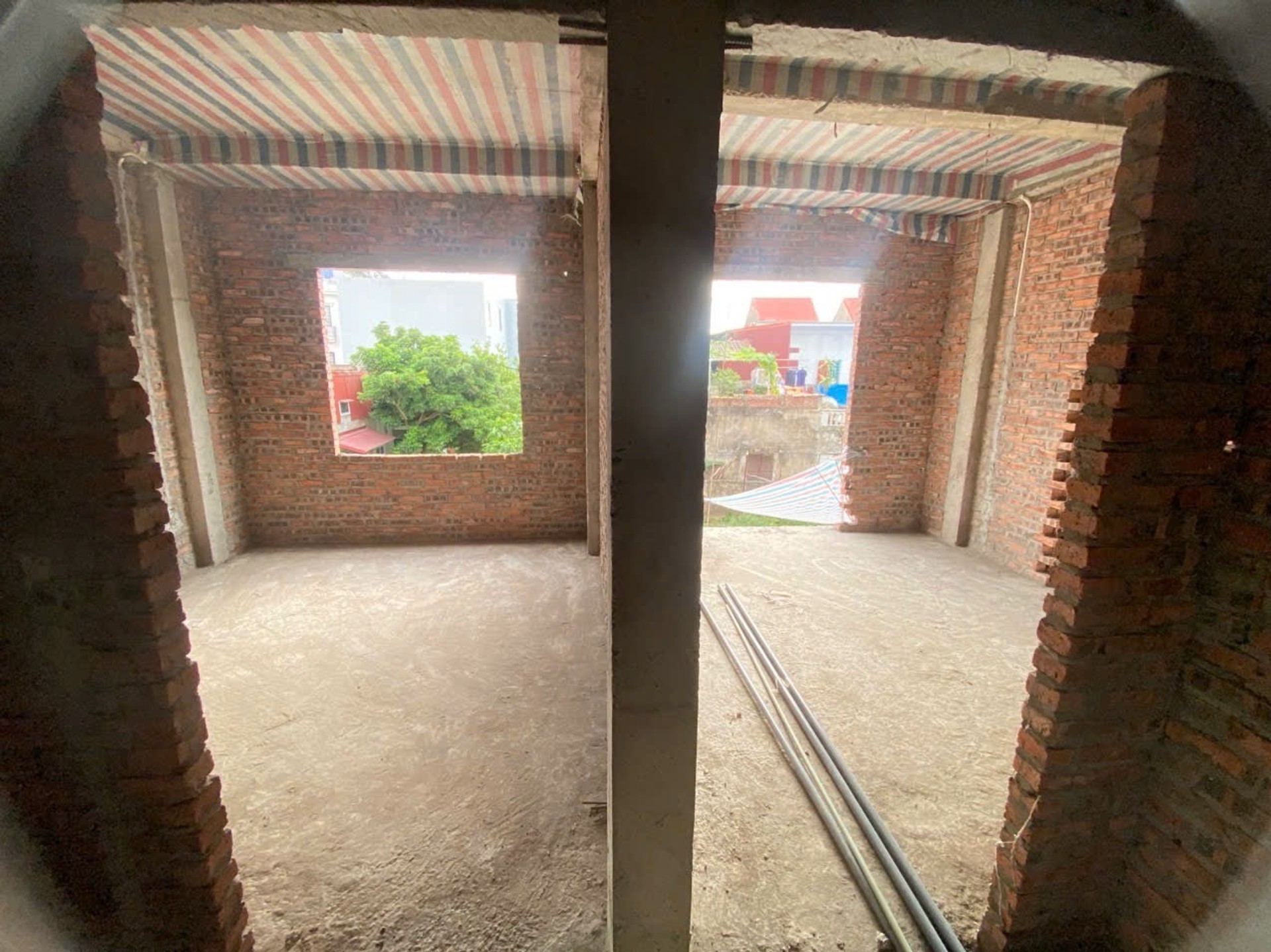 Nhà riêng 3 tầng thiết kế hiện đại tại Trần Nhân Tông, diện tích 40.5m²