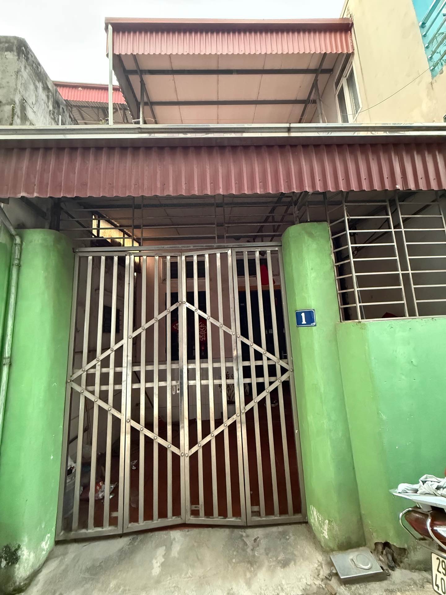 Bán nhà 3 tầng gần phố ô tô tránh, diện tích 71m², khu dân cư sầm uất tại Tân Lập sát vin đan phợng