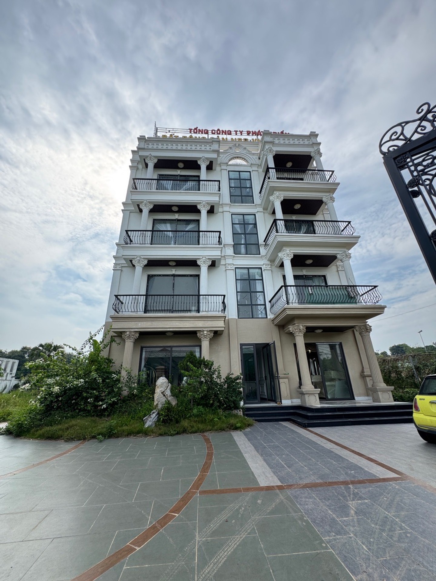 Khách sạn đẳng cấp tại Kim Anh, Sóc Sơn - Không gian sinh thái rộng -tiềm năng kinh doanh vượt trội