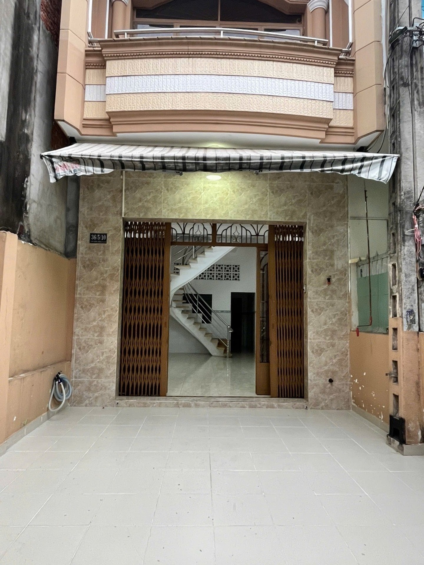 Nhà 3 Tầng Sân Thượng View Kinh Doanh Sầm Uất Quận 6