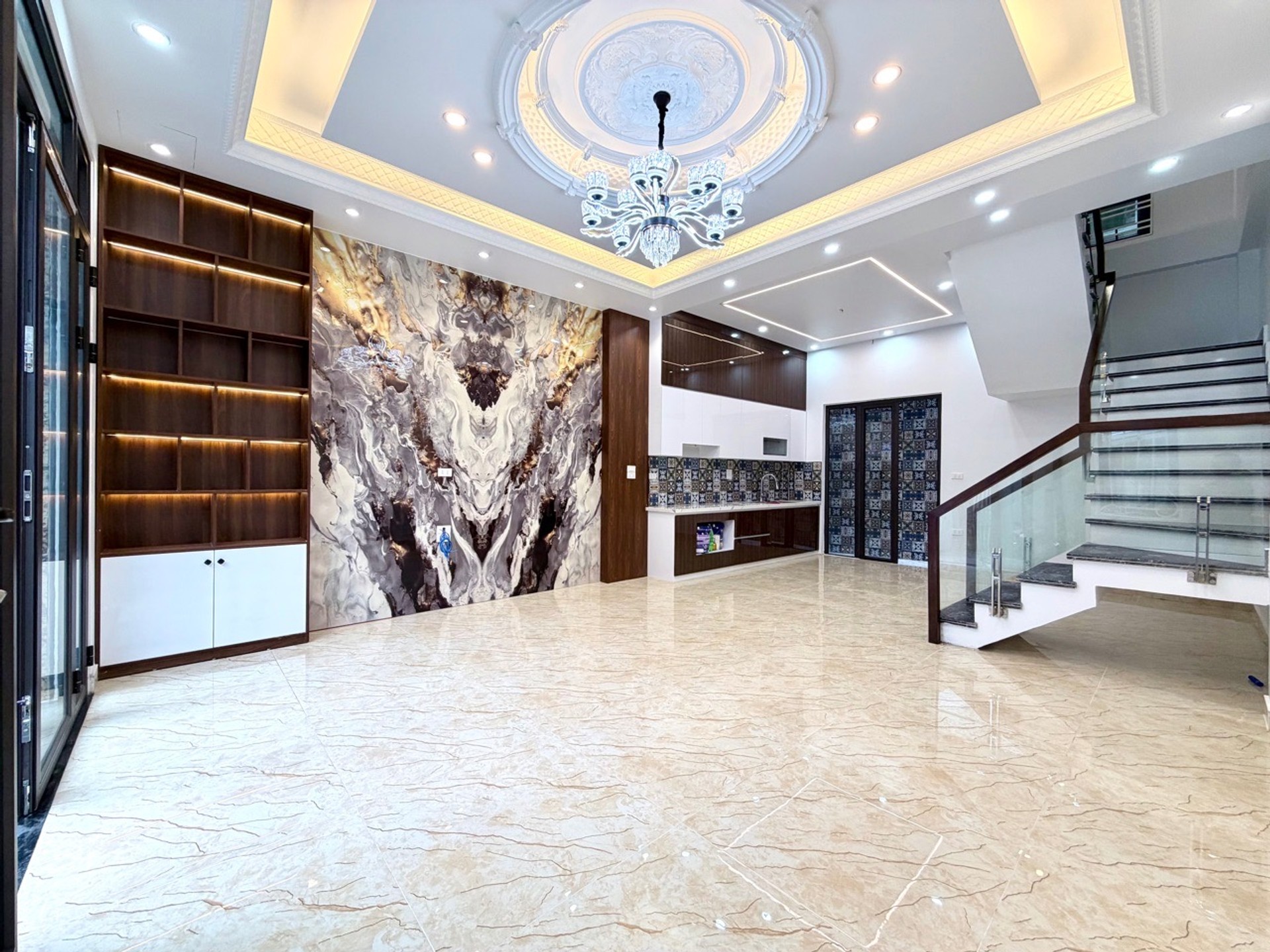 Bán Nhà 4 tầng Sân Cổng Riêng Khu Trung Tâm Đà Nẵng