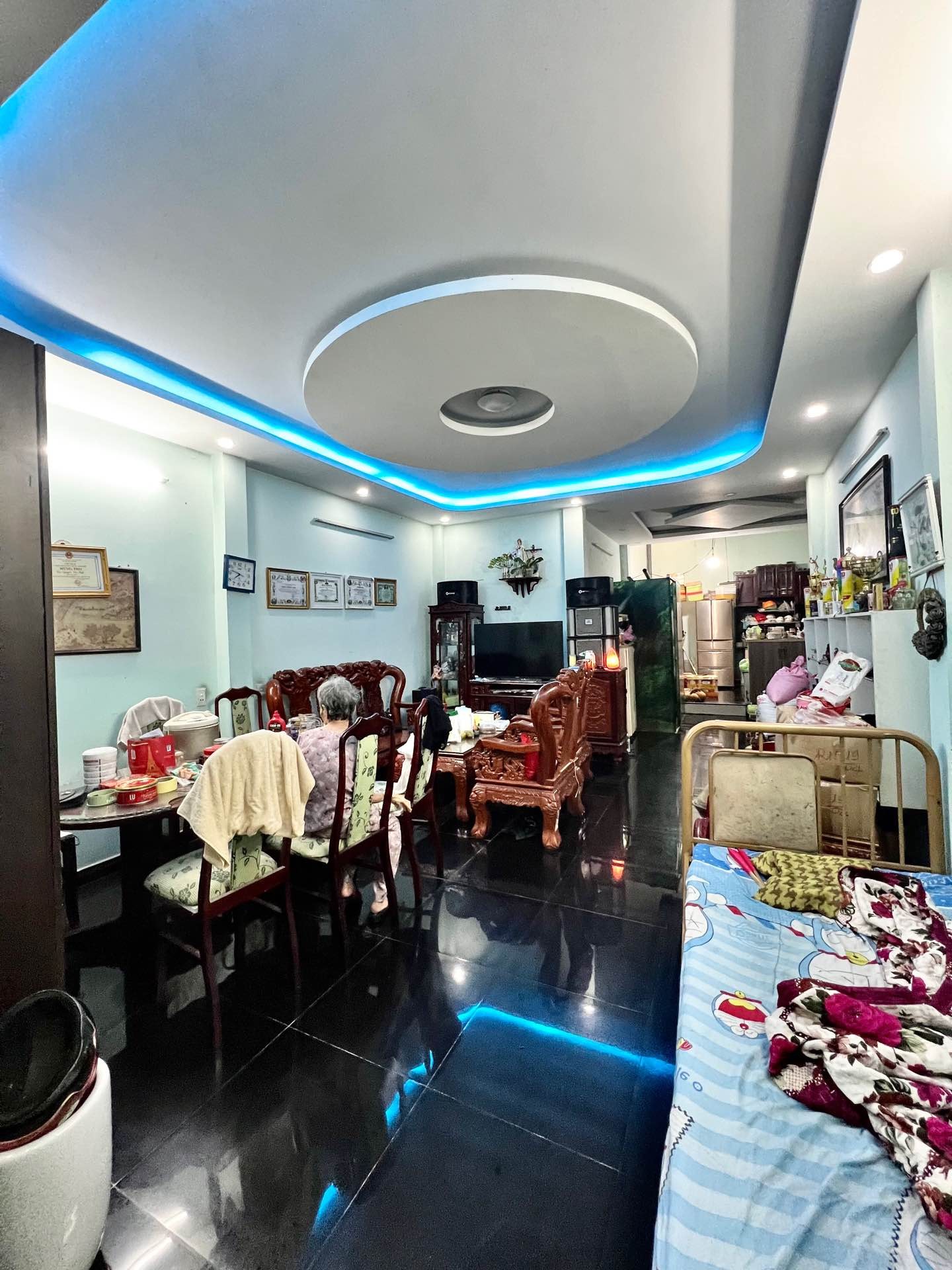 Nhà mặt phố 3 tầng 89m2 tại Tân Phú giá 10.5 tỷ