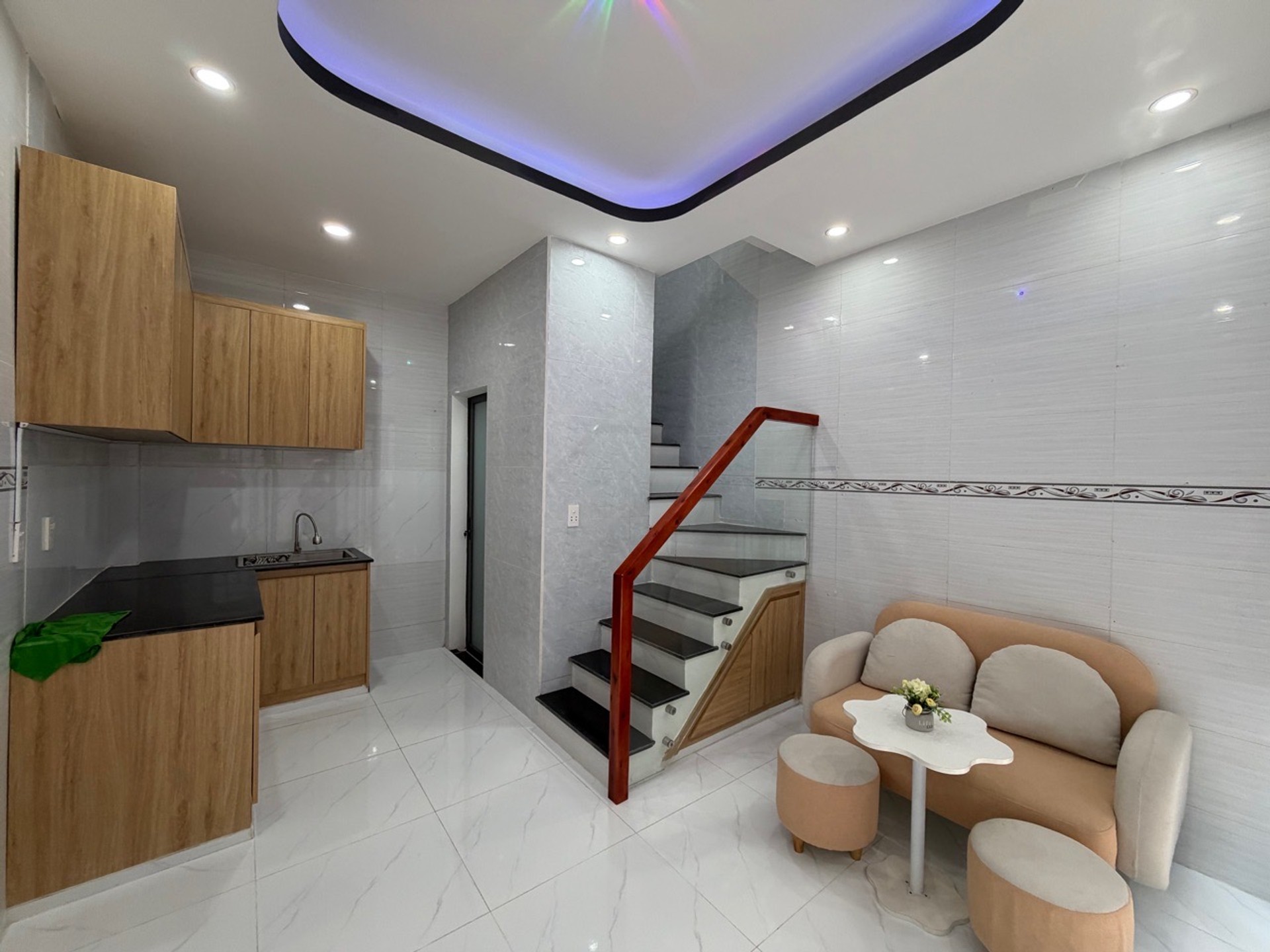 Bán nhà 3 tầng nhỏ gọn tại Phú Thọ Hòa, Tân Phú, giá 2.9 tỷ