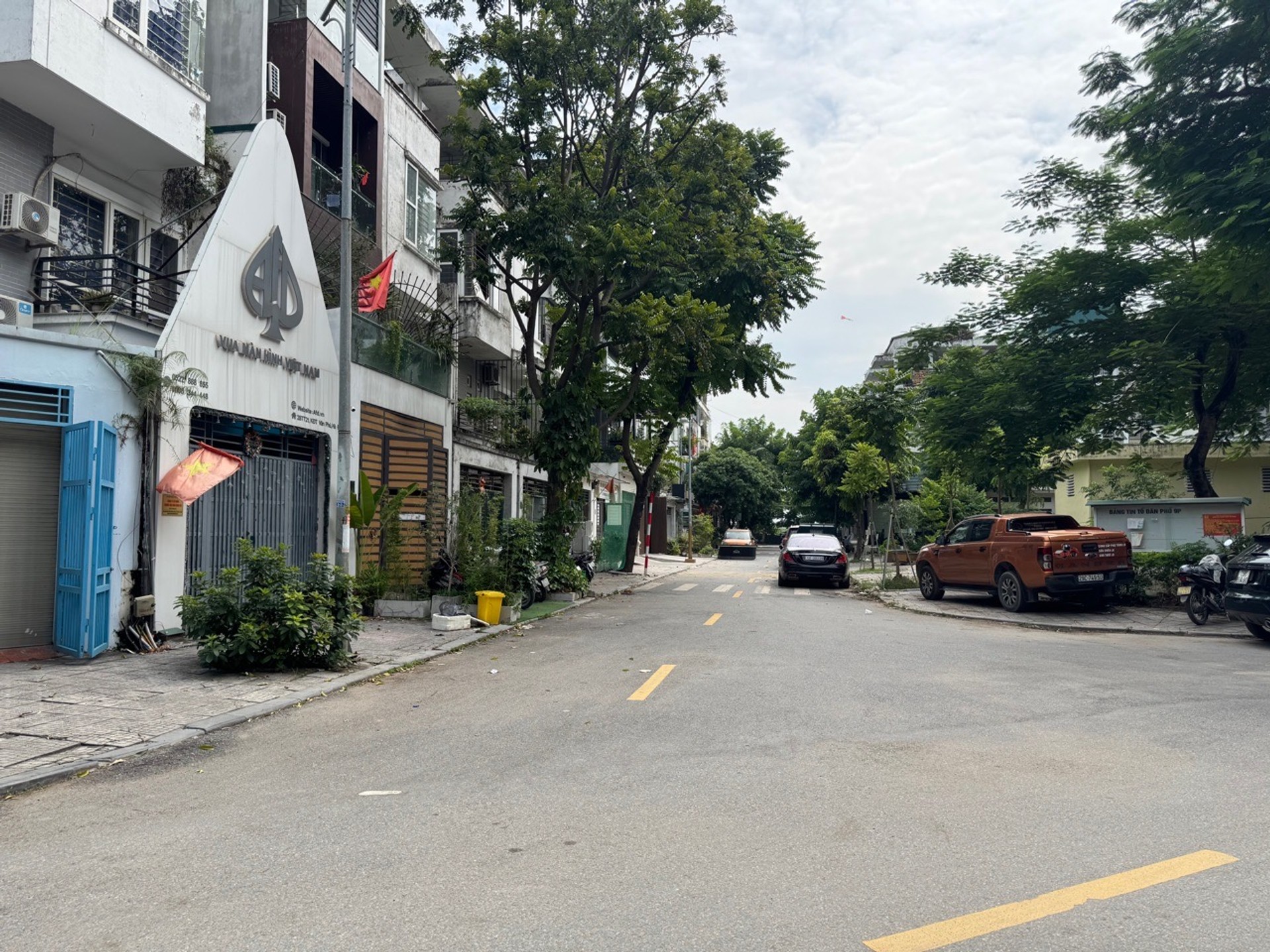 BIỆT THỰ VĂN PHÚ - HÀ ĐÔNG ' GARA Ô TÔ - VĂN PHÒNG, KINH DOANH ĐẮC ĐỊA