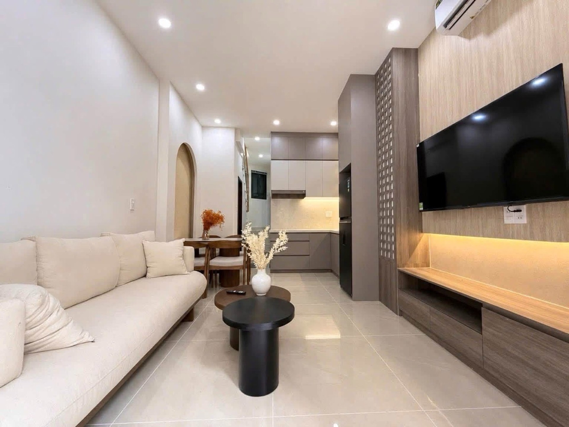 Bán nhà 2 tầng, 29m2, gần mặt tiền ở Bình Thạnh
