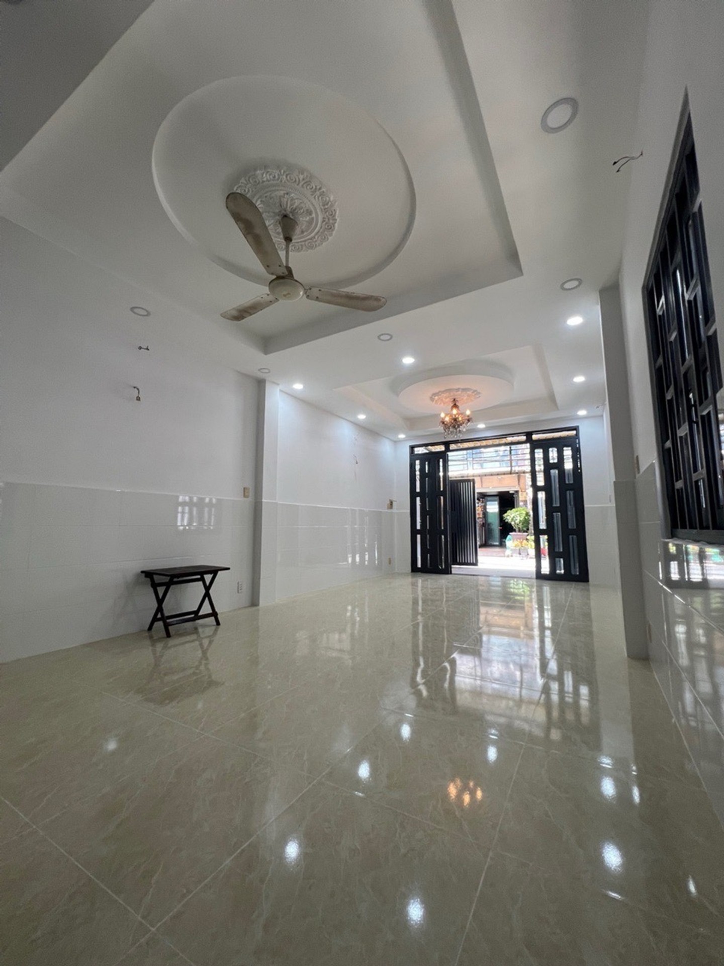 Bán nhà riêng 2 tầng Lê Văn Lương, Quận 7, sát Lotte, diện tích 50m2 hẻm ô tô
