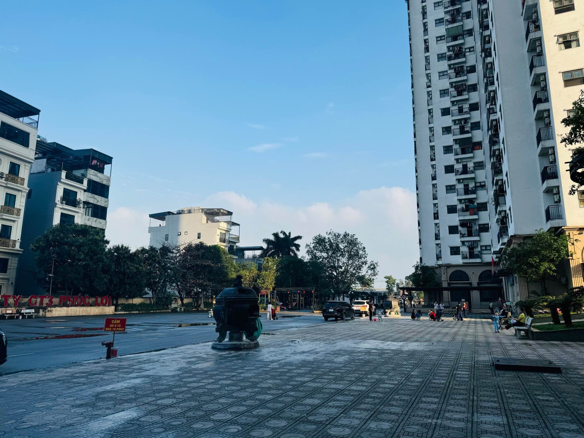 Cơ Hội Sở Hữu Căn Hộ 2 Phòng Ngủ 2 vệ sinh tại Long Biên. Với 3 tầng hầm để xe. Mà chỉ nhỉnh 3 tỷ