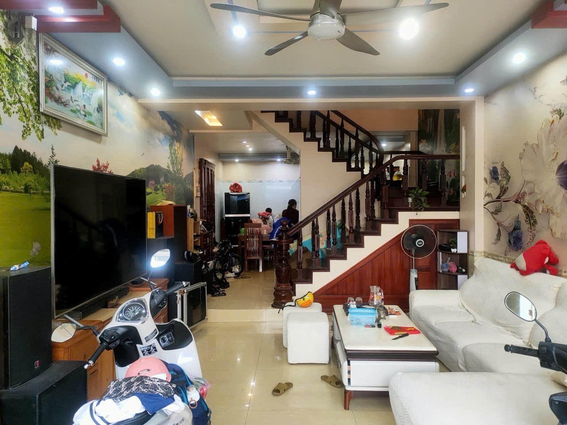 Nhà mặt phố 3,5 tầng rộng 70m² tại khu vực phát triển năng động gần cảng