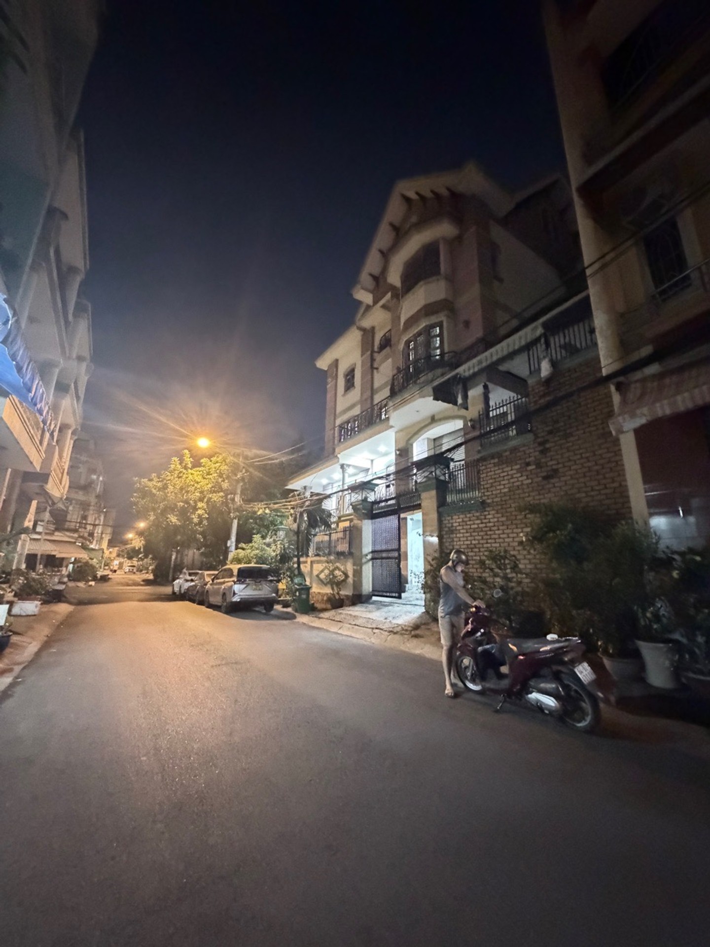 Cơ hội vàng sở hữu nhà mặt phố giá shock tại Quận 6