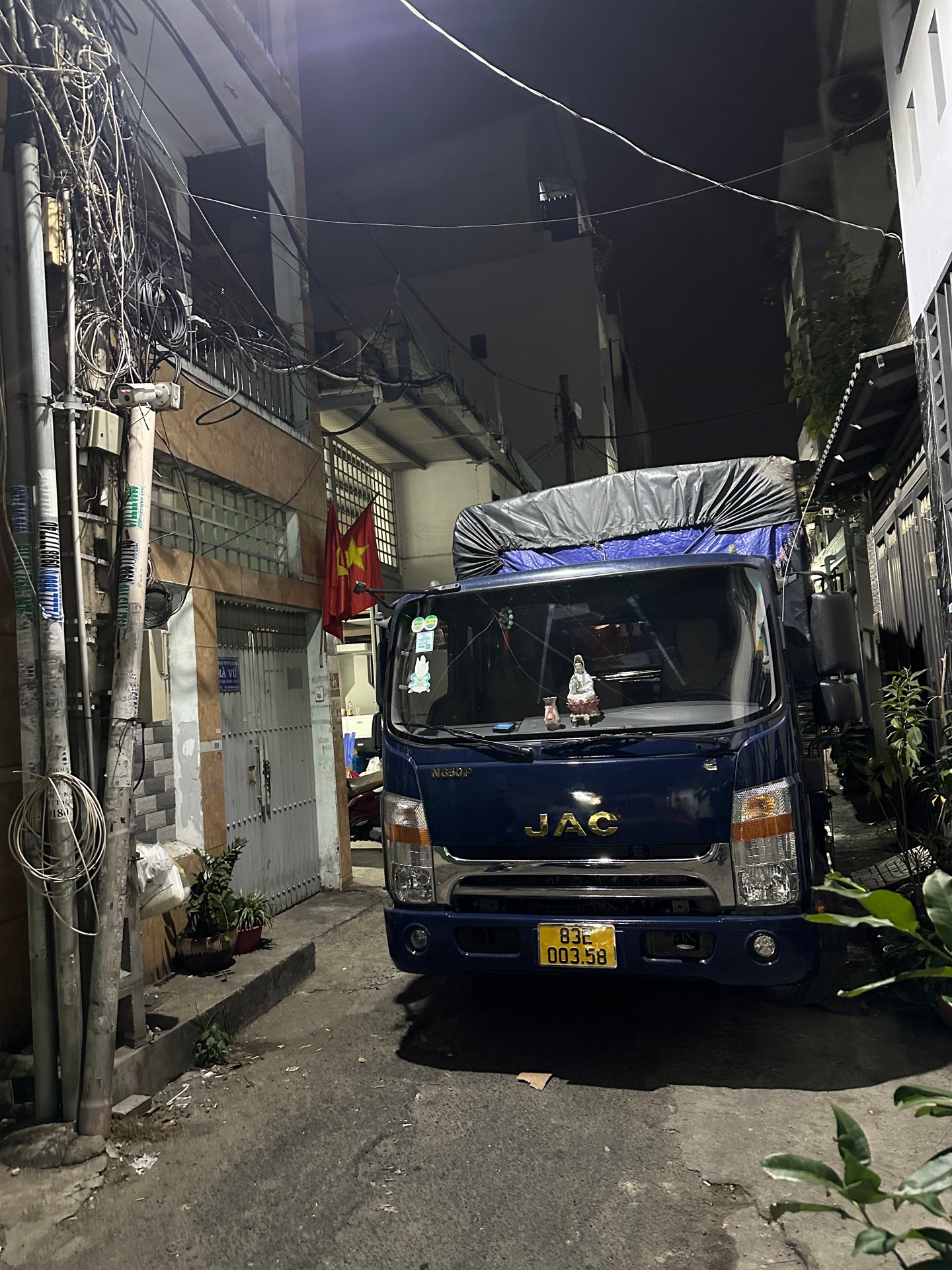 Bán nhà riêng 5 tầng, 5 phòng ngủ tại quận Tân Phú, giá tốt