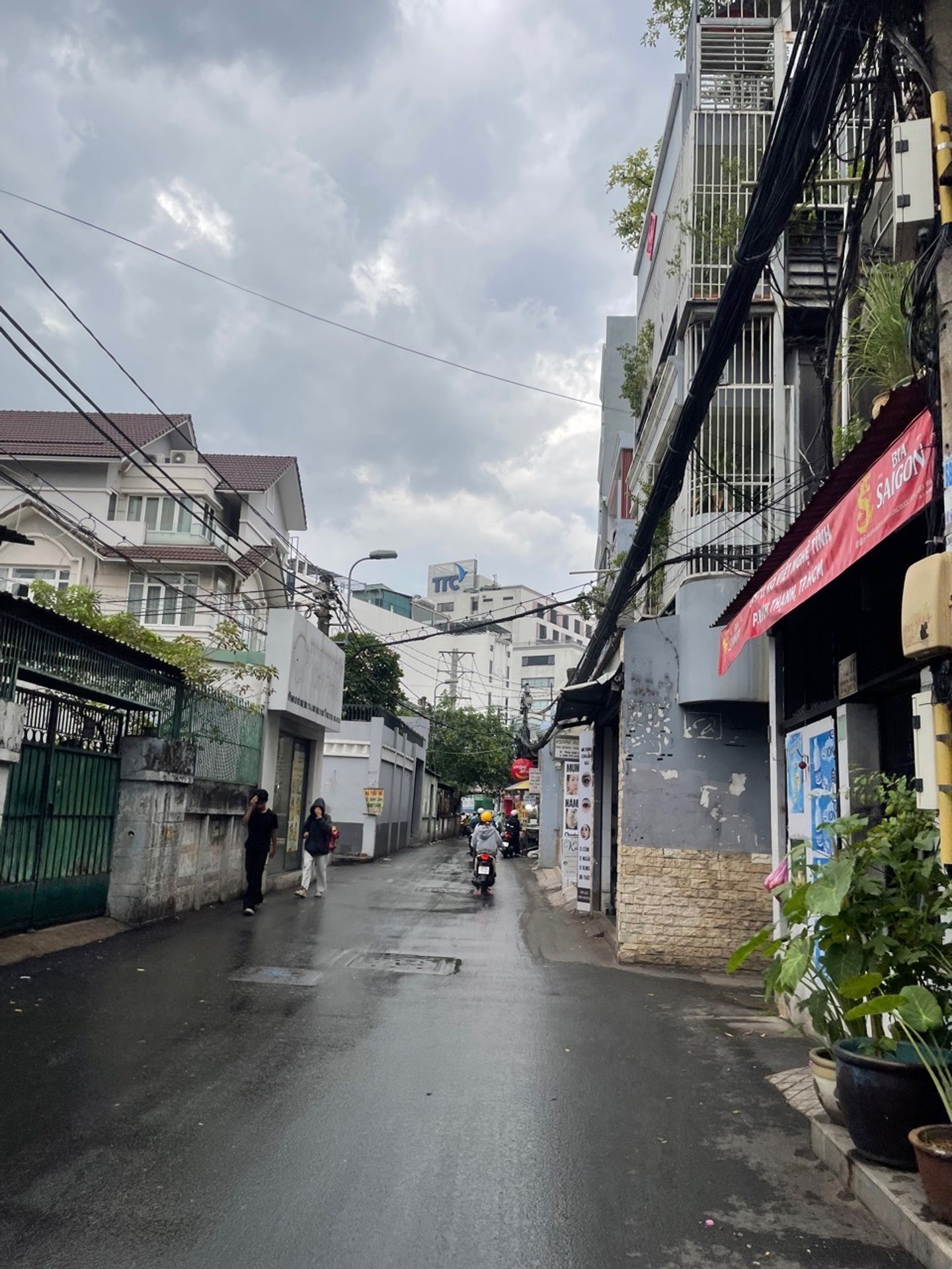 Bán nhà riêng phường Bình Thạnh Quận Bình Thạnh diện tích lớn phù hợp xây văn phòng