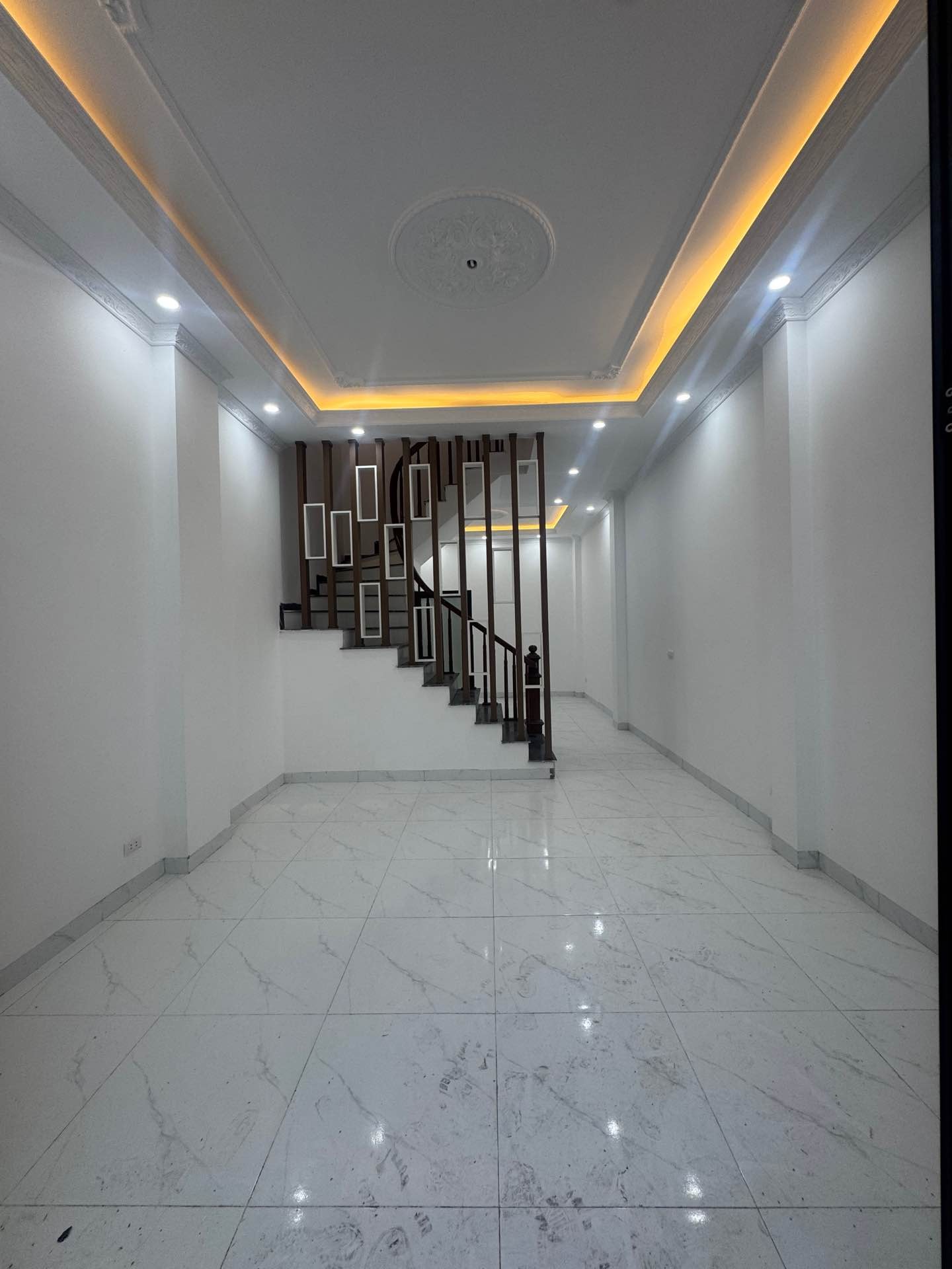 Cơ Hội Vàng Sở Hữu Nhà Riêng Vị Trí Đẹp Ngay Khu Tập Thể Que Hàn