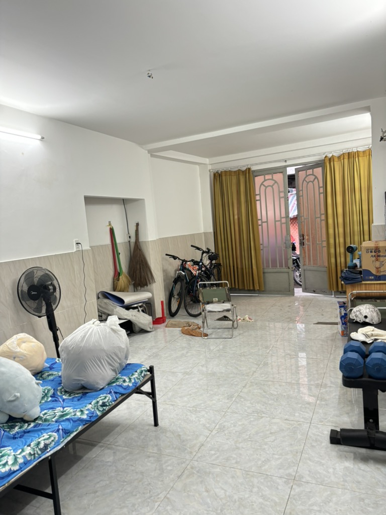 Nhà 2 tầng 51m2 hẻm thoáng Quận 3, giá chỉ 6 tỷ