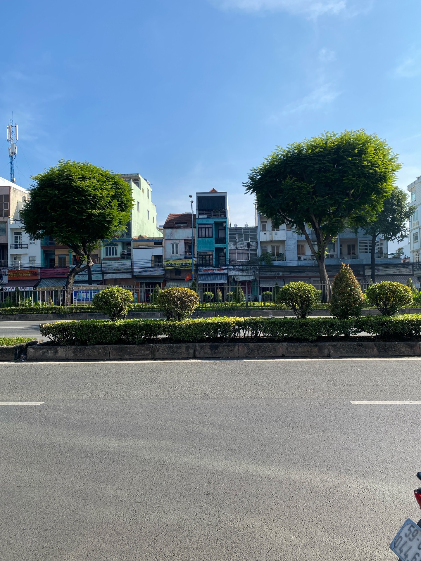 Bán nhà mặt phố phường Đông Hưng Thuận, TPHCM, 3 tầng, diện tích 102 m2, giá 8.7 tỷ