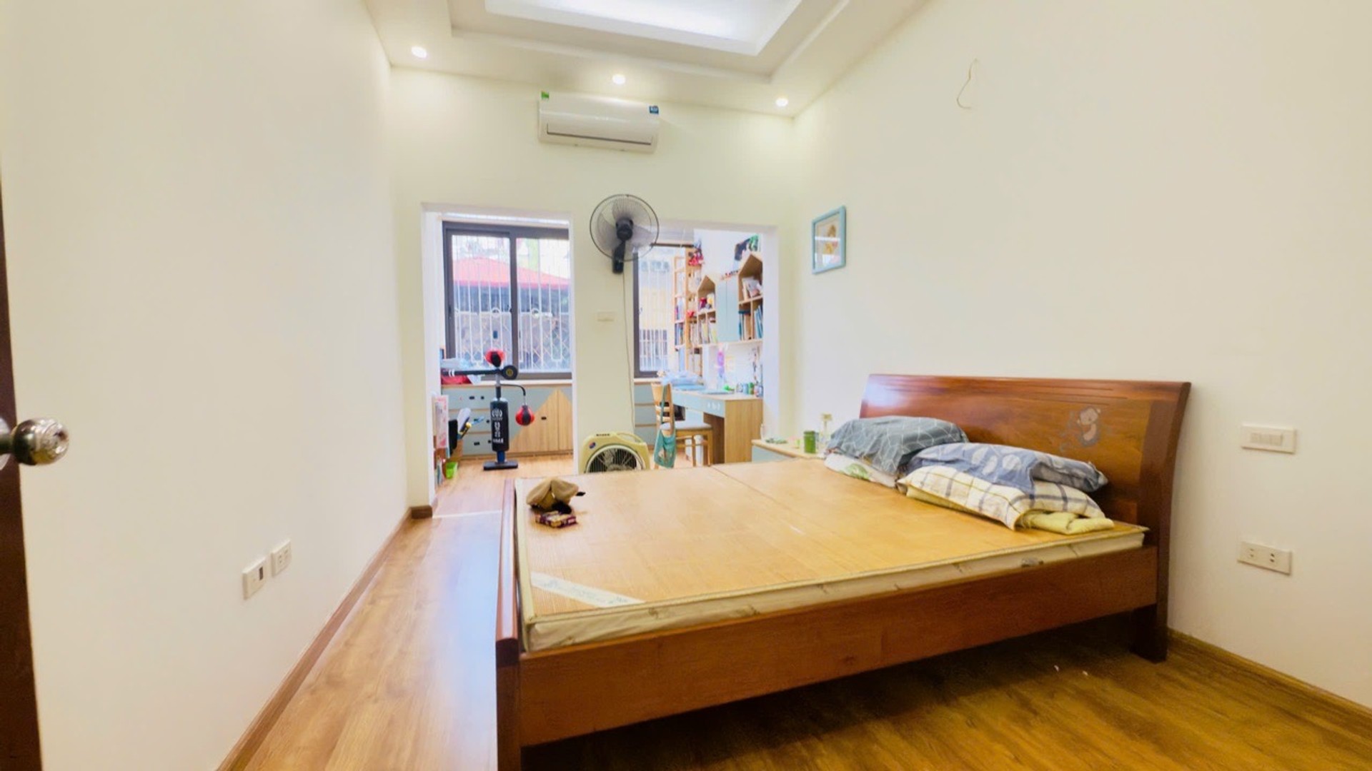 Nhà Đống Đa Mặt Ngõ Rộng - 5 Tầng Kiên Cố, Kinh Doanh Nhỏ Tuyệt