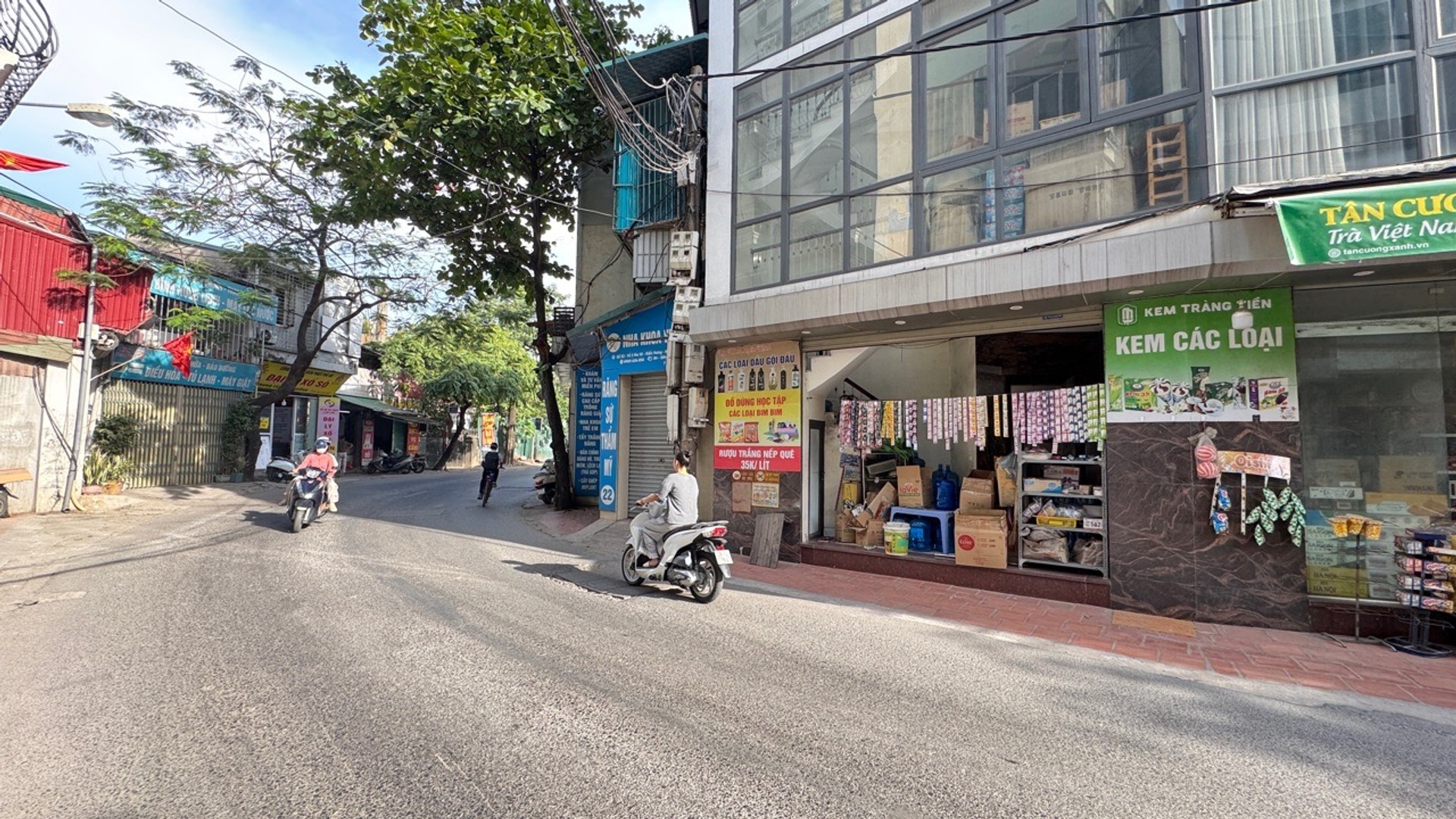 Nhà mặt phố lô góc Hà Đông, sầm uất, oto tránh