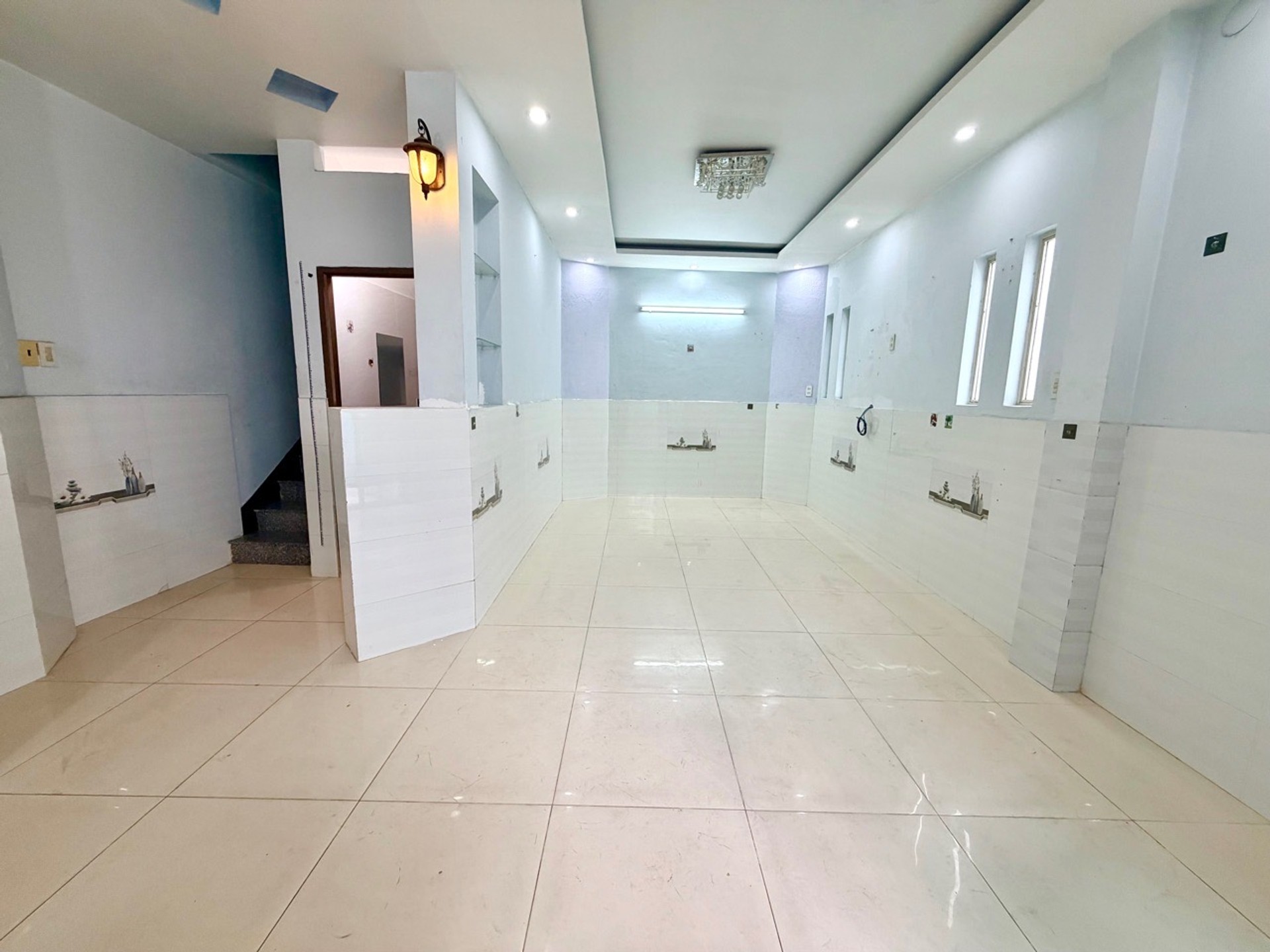 - P 1 GÒ VẤP - HẺM ÔTÔ NHÀ 3 TẦNG (4x10) - 2PN, 1P MASSTER, 3WC - GIÁ 4,8 TỶ - T.L
- SỔ HỒNG RIÊNG