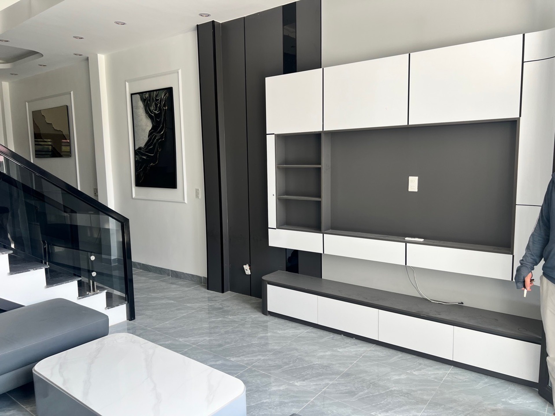 Nhà riêng 3 tầng hướng Nam, vị trí đắc địa gần trung tâm phường Hồng An