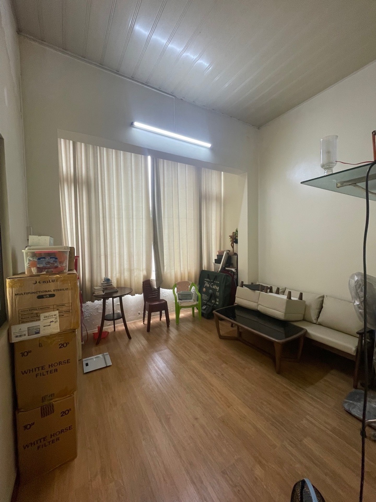 Nhà 2 tầng lô góc giá sốc ngay Lê Duẩn - 3 mặt thoáng