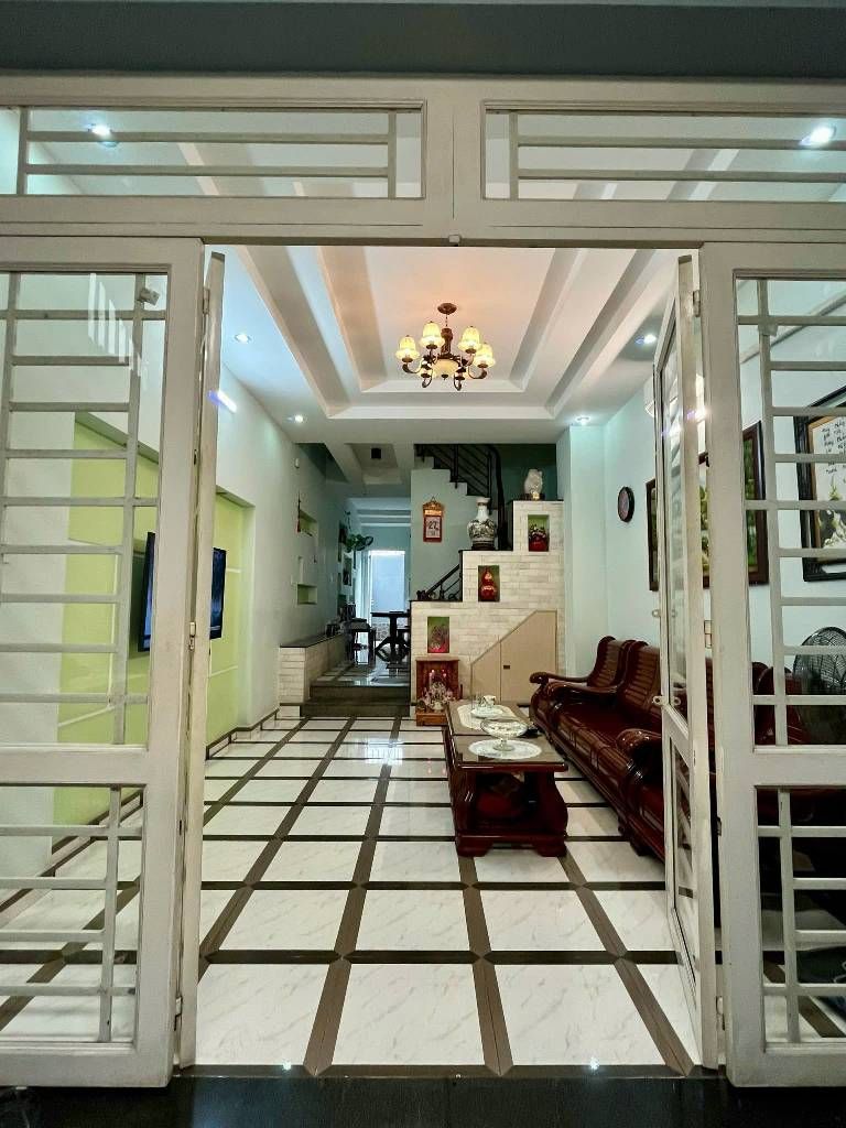 Bán nhà 3 tầng,hxh vào nhà, 63m2, gần rạch xuyên tâm, Nơ Trang Long, Bình Thạnh, giá 10.9 tỷ tl