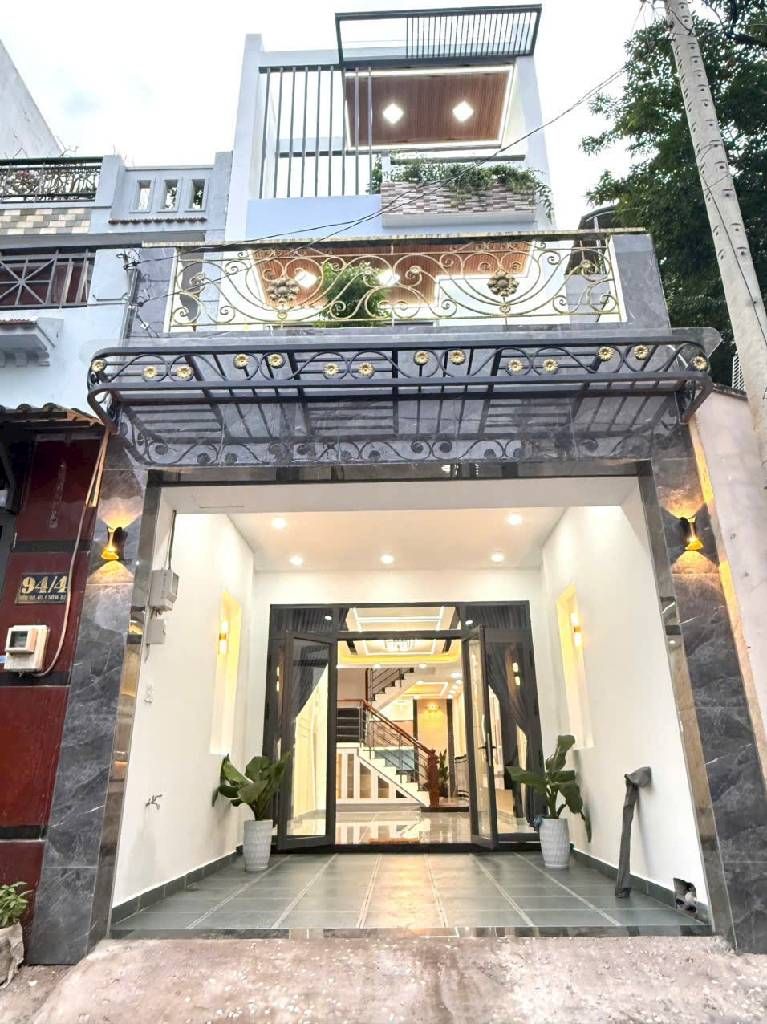 Nhà 3 tầng, Hẻm Xe Hơi, Đẹp Lung Linh, Tặng Nội Thất, phường Thới An, Q12, 79m2. Giá 6 tỷ