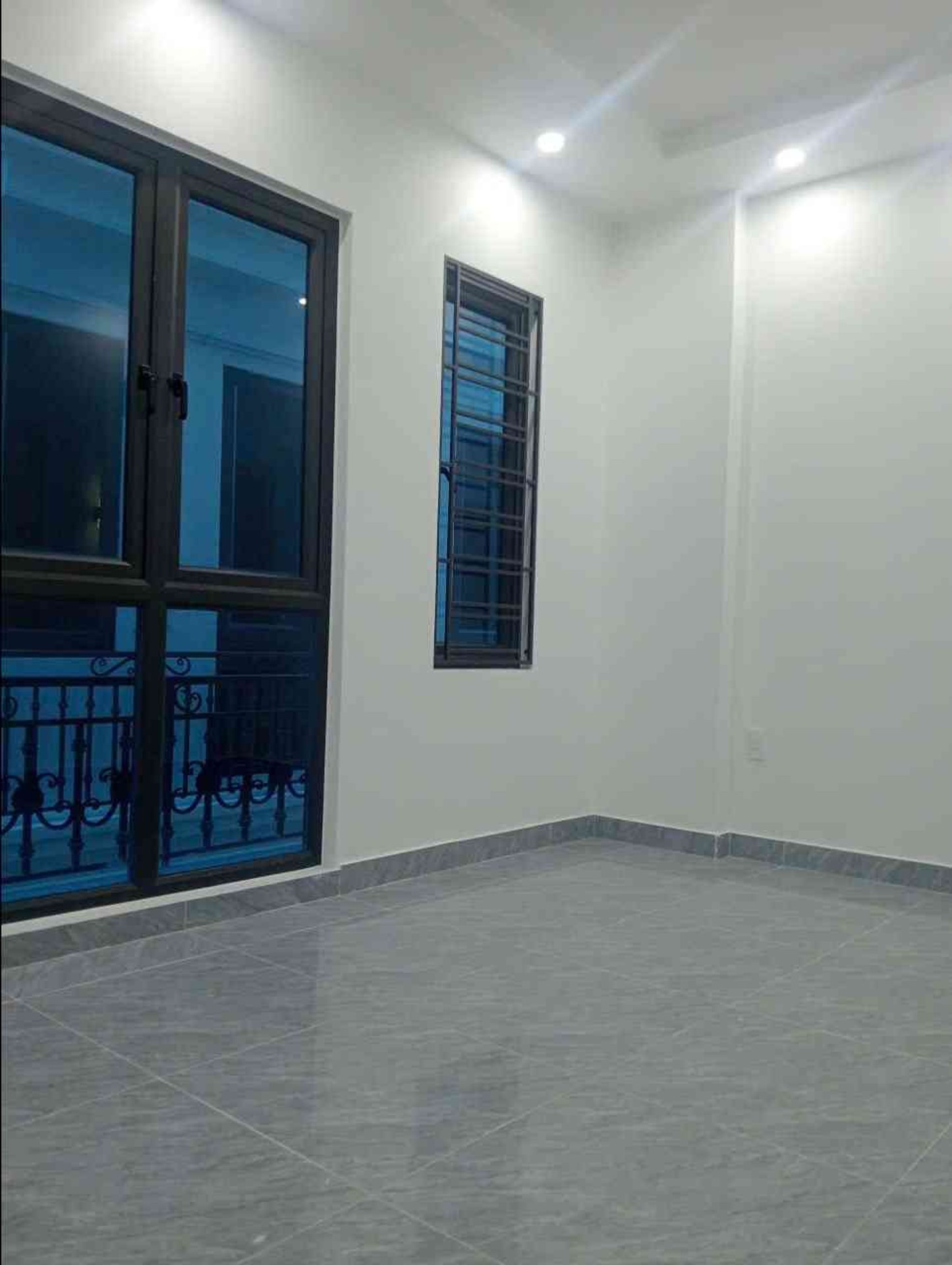 Nhà mới xây 4 tầng Đồng Hòa - Đẳng cấp và kiên cố