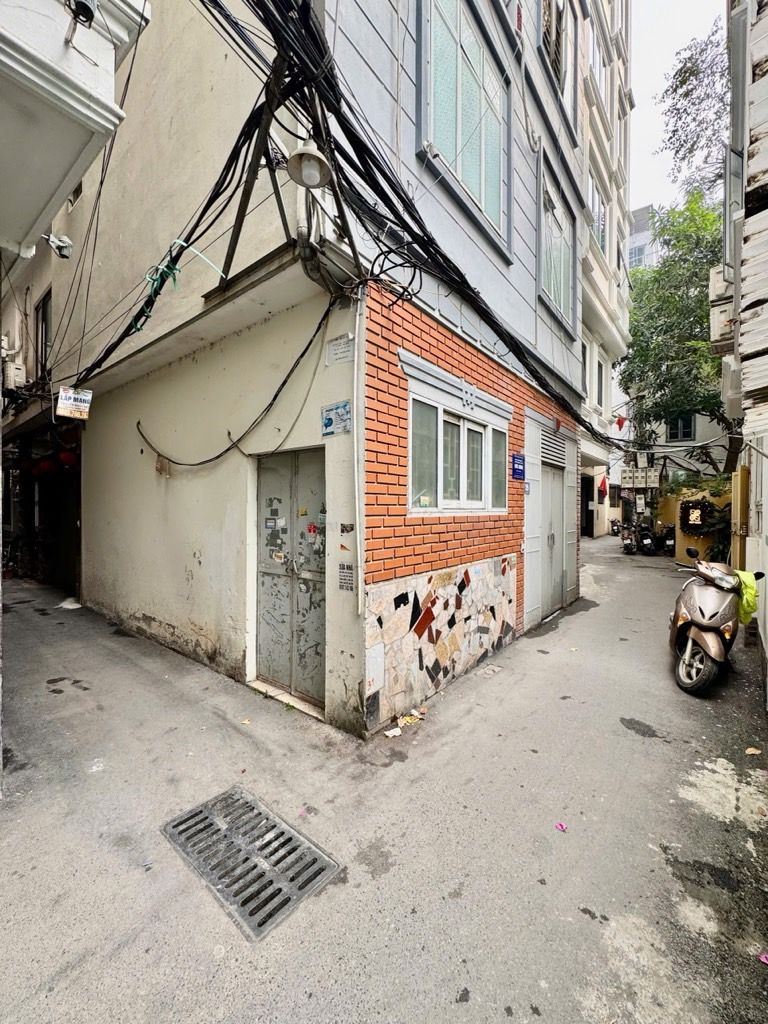 Bán nhà riêng 4 tầng tại phường Mỹ Đình, quận Nam Từ Liêm, Hà Nội, lô góc, ô tô đỗ cửa